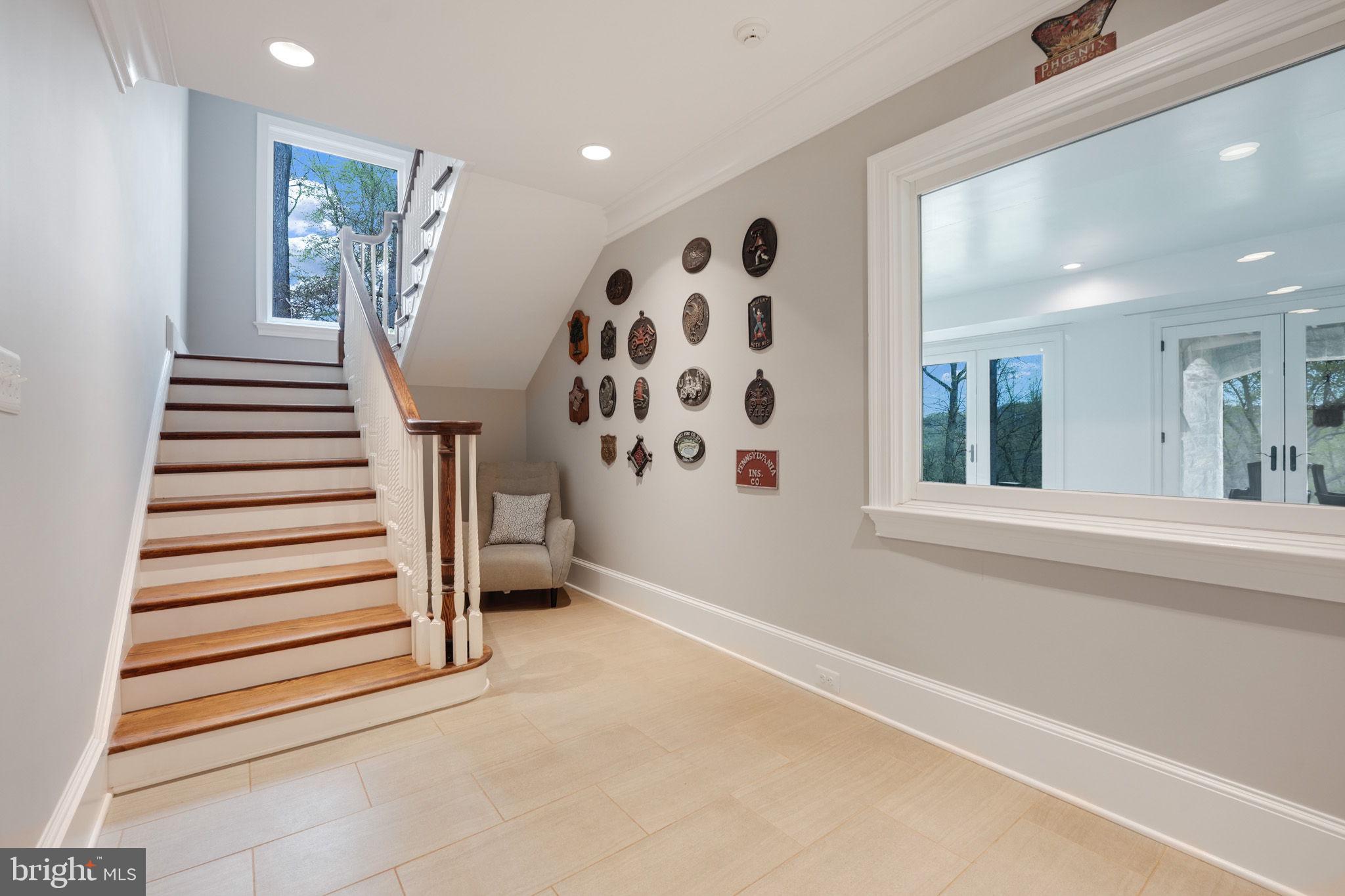 FALCON RIDGE - Residential Lease