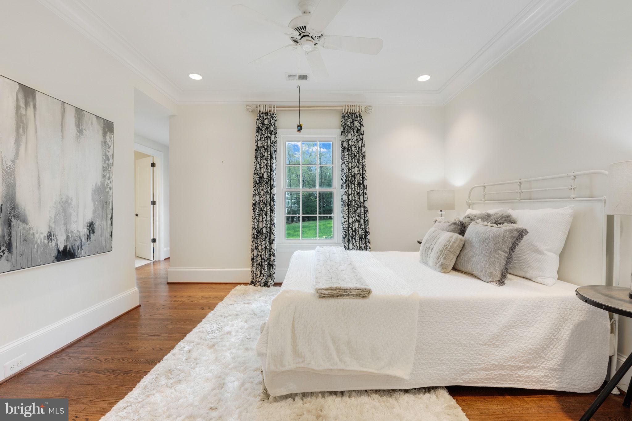 FALCON RIDGE - Residential Lease