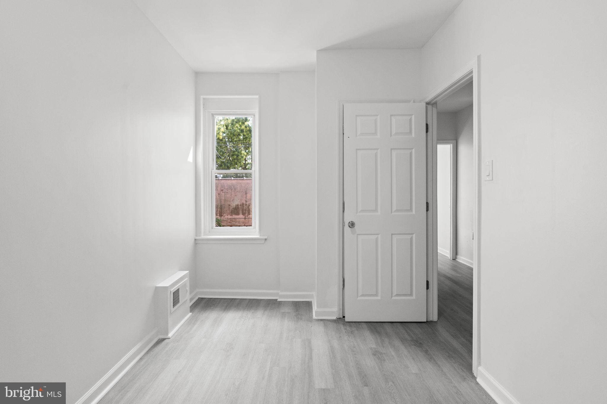 MILL CREEK - Residential