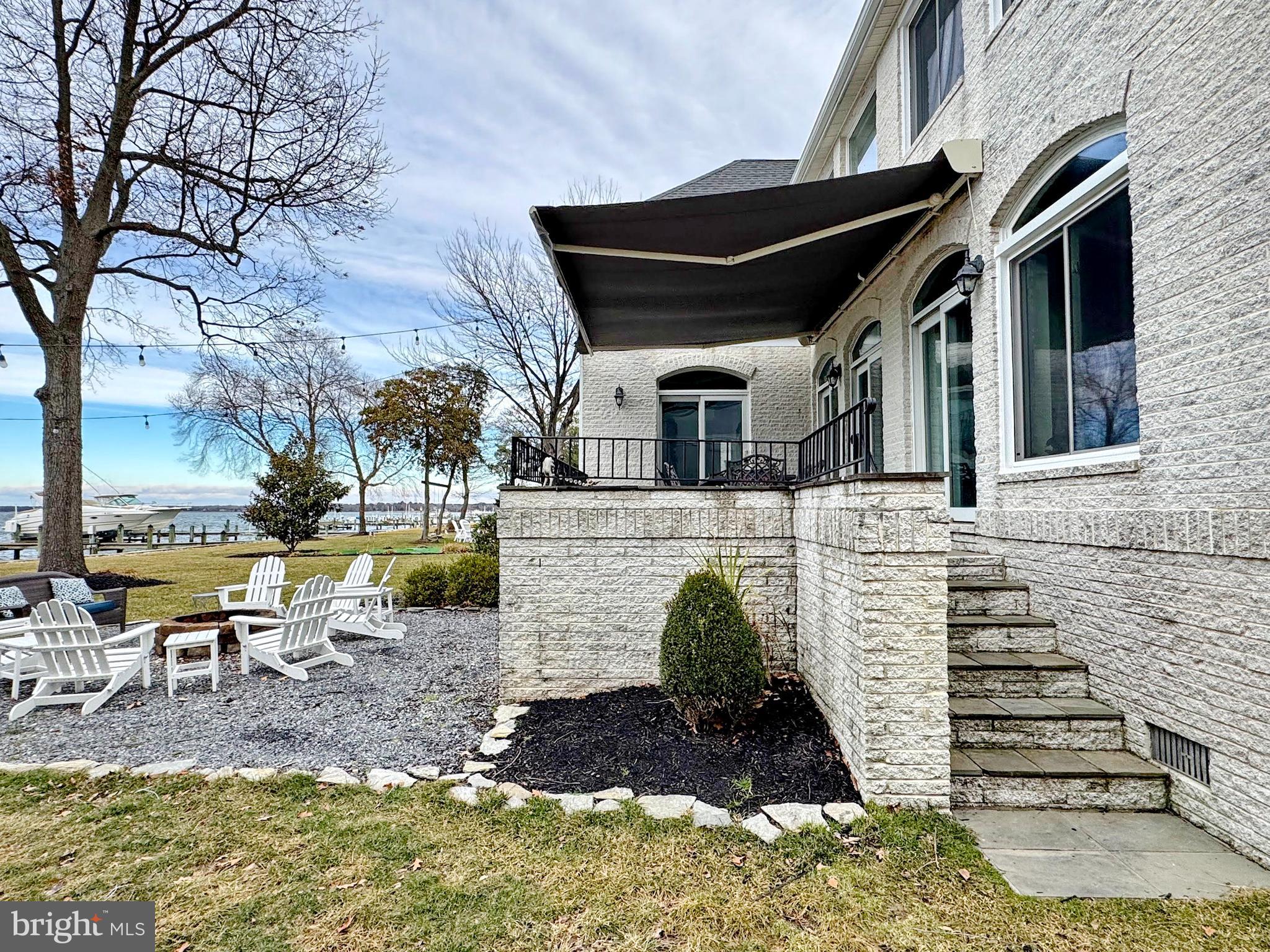 SWAN POINT - Residential