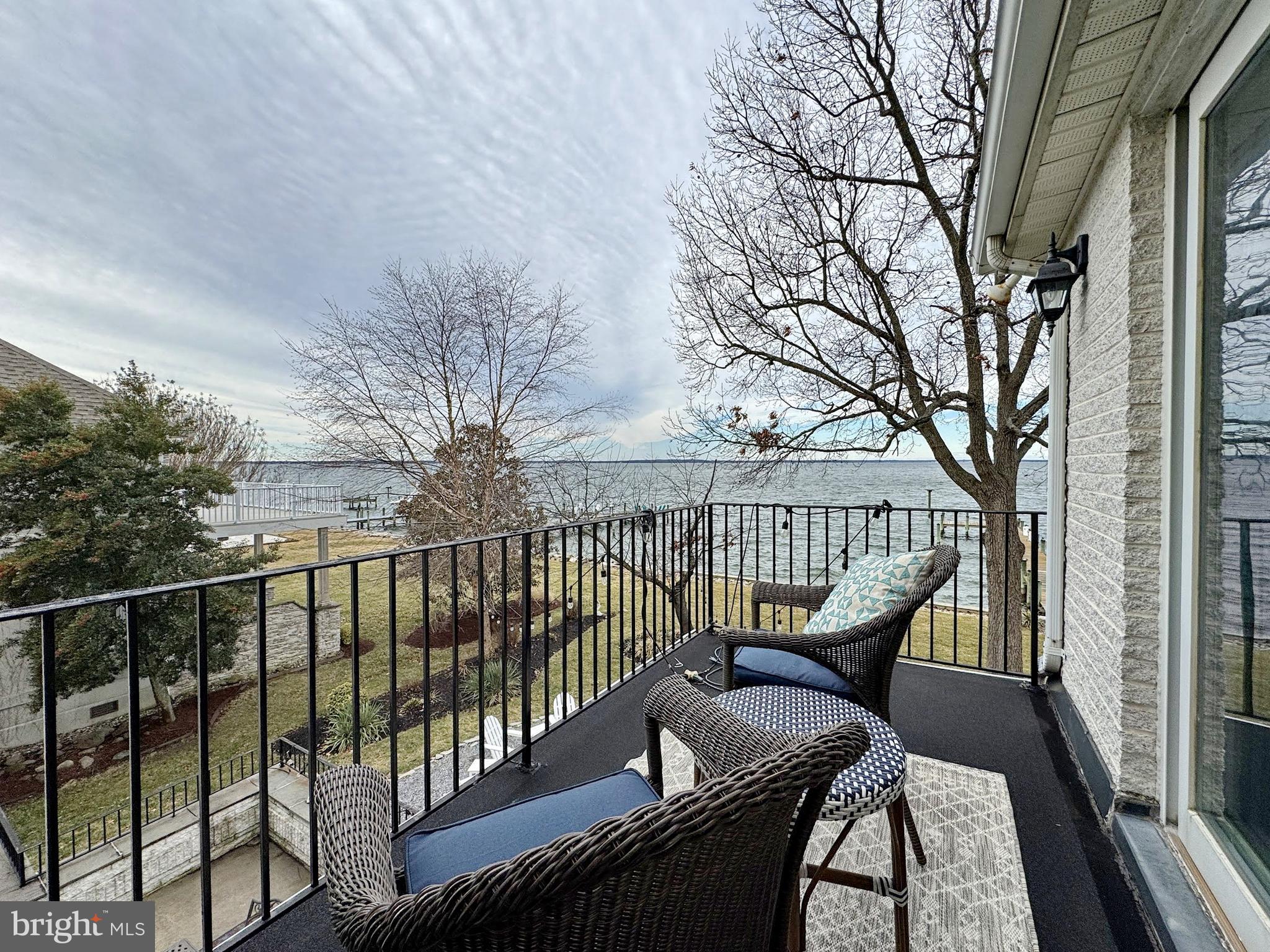 SWAN POINT - Residential