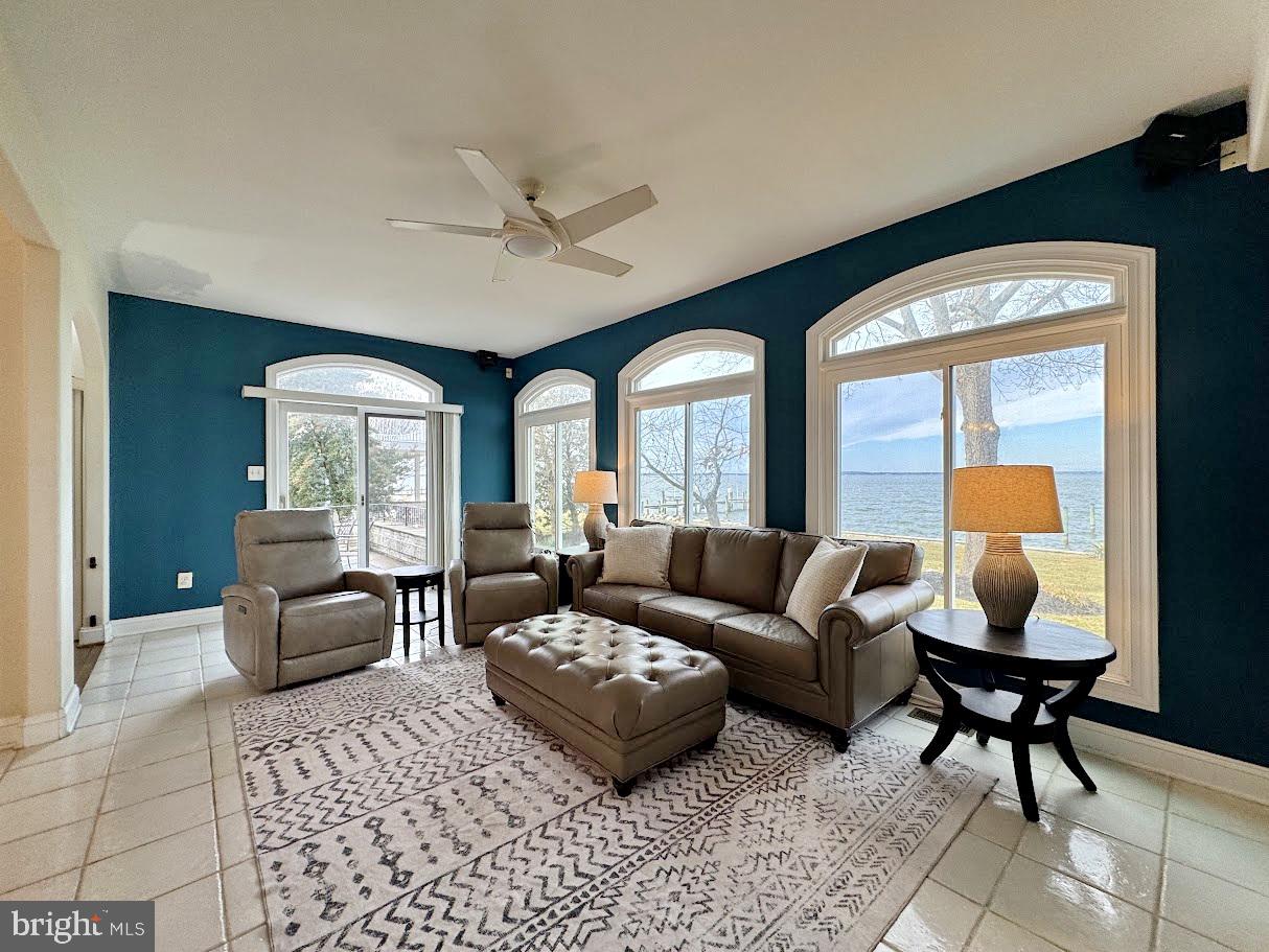 SWAN POINT - Residential