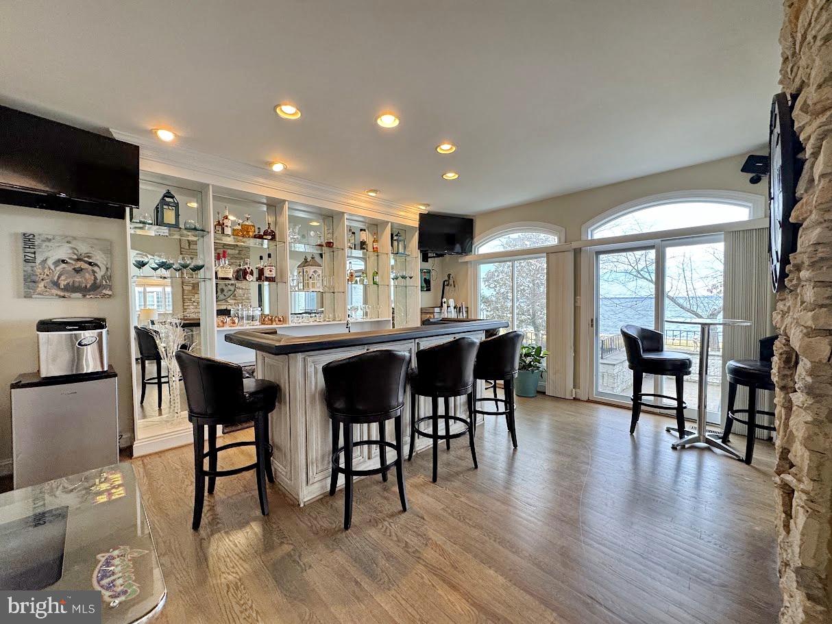 SWAN POINT - Residential