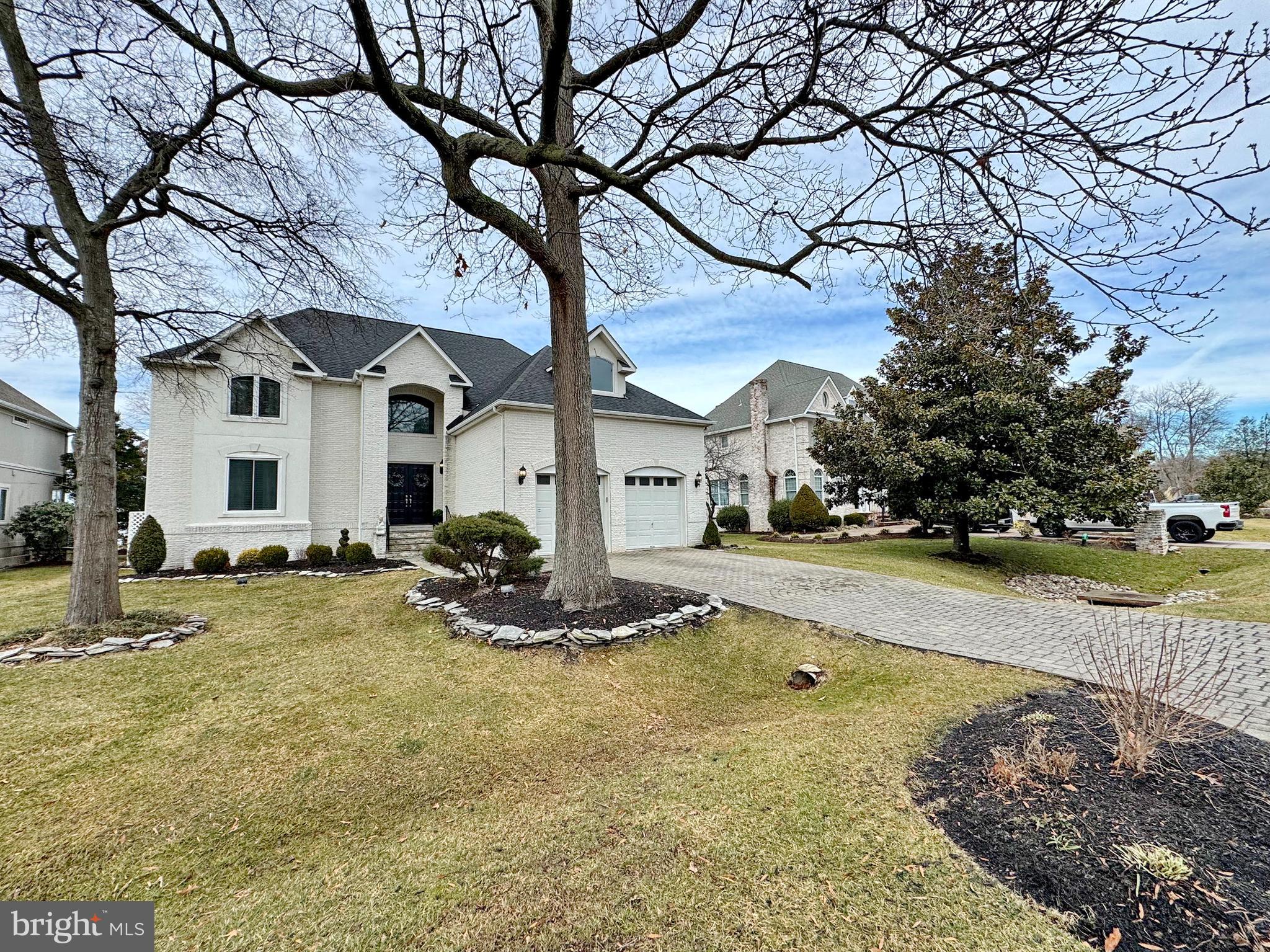 SWAN POINT - Residential