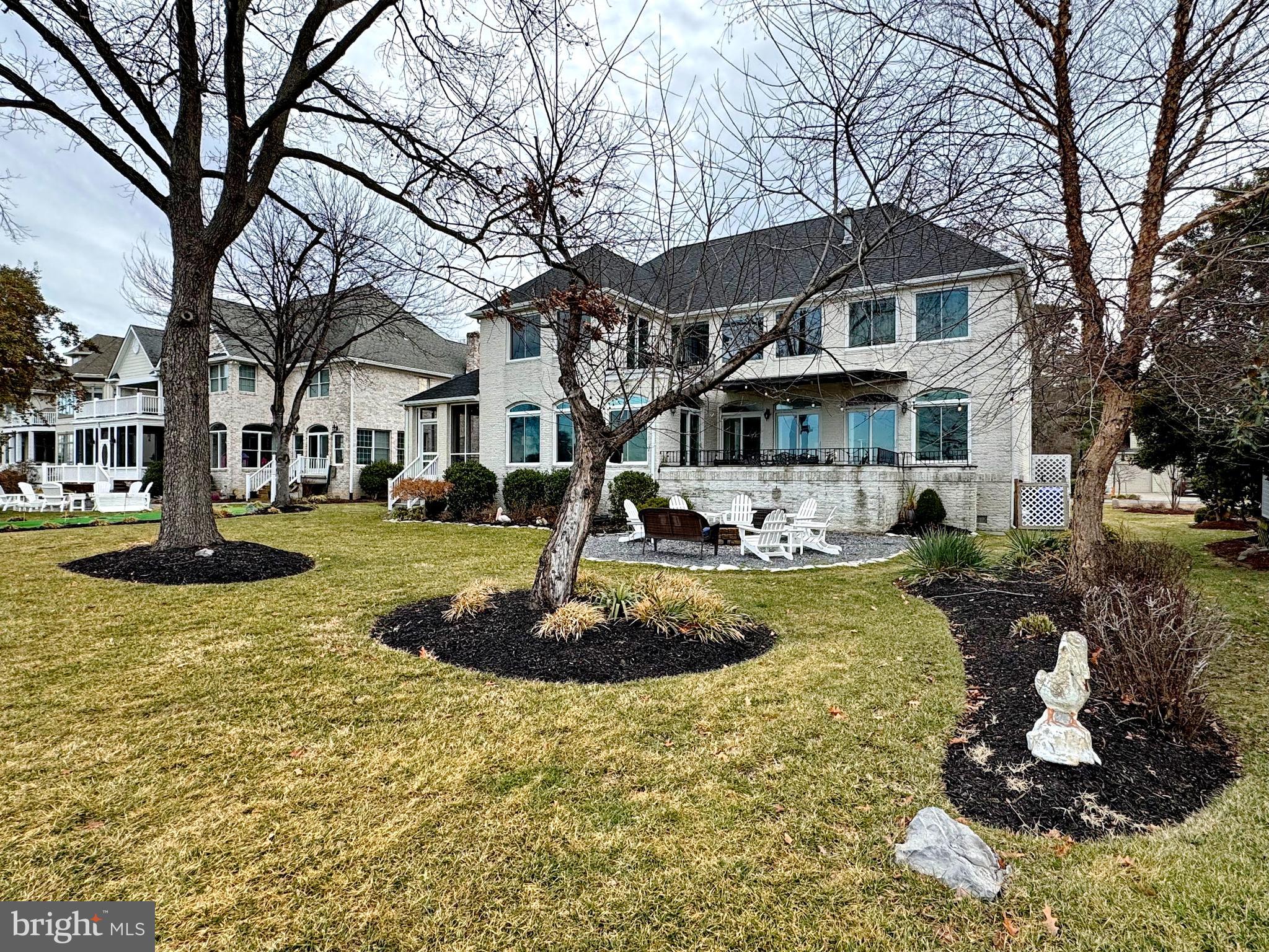 SWAN POINT - Residential