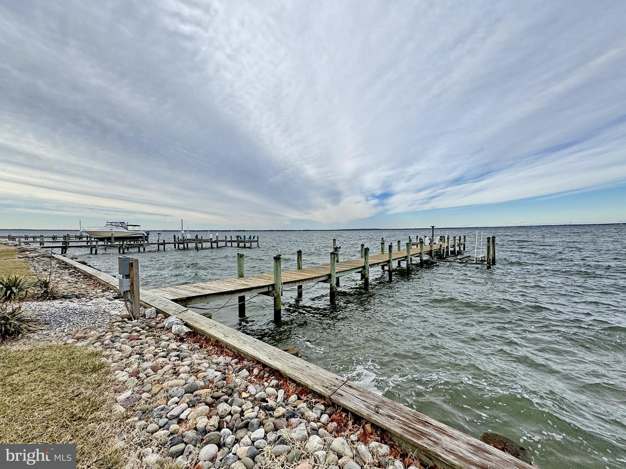 SWAN POINT - Residential