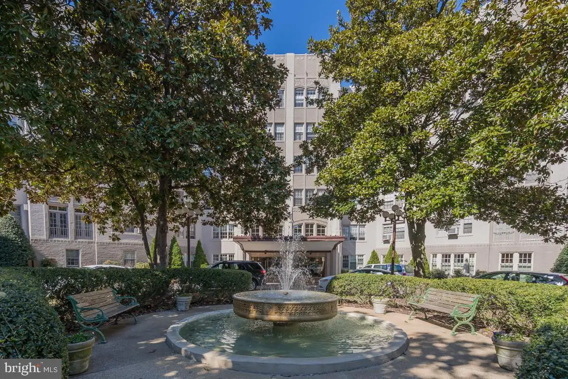 2737 Devonshire Place NW Unit 8, Washington, DC 20008