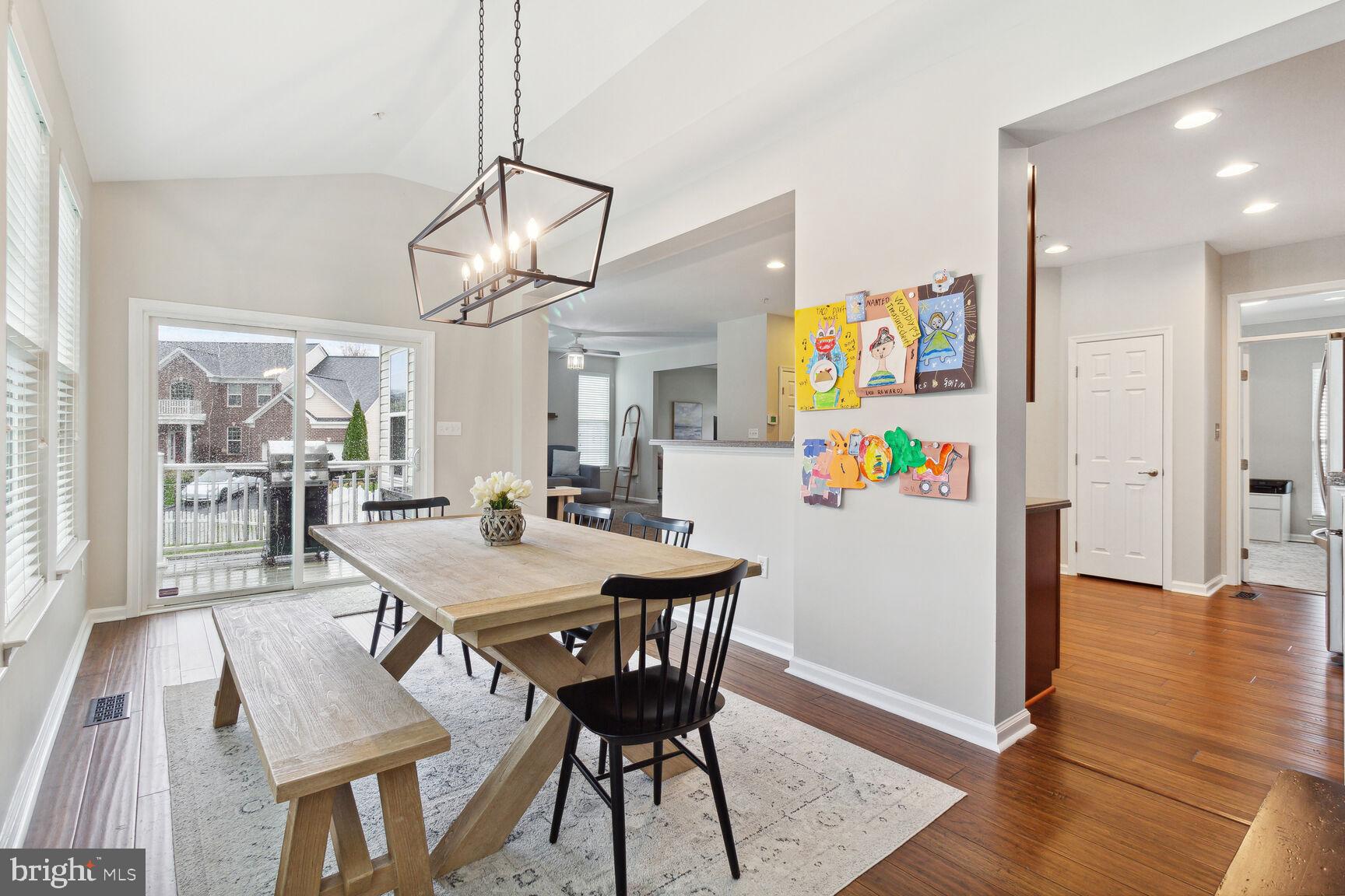 OAK CREEK - Residential