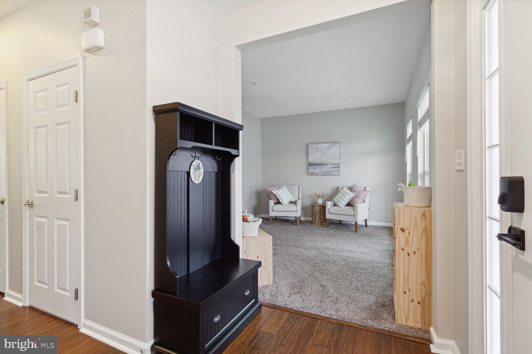 OAK CREEK - Residential