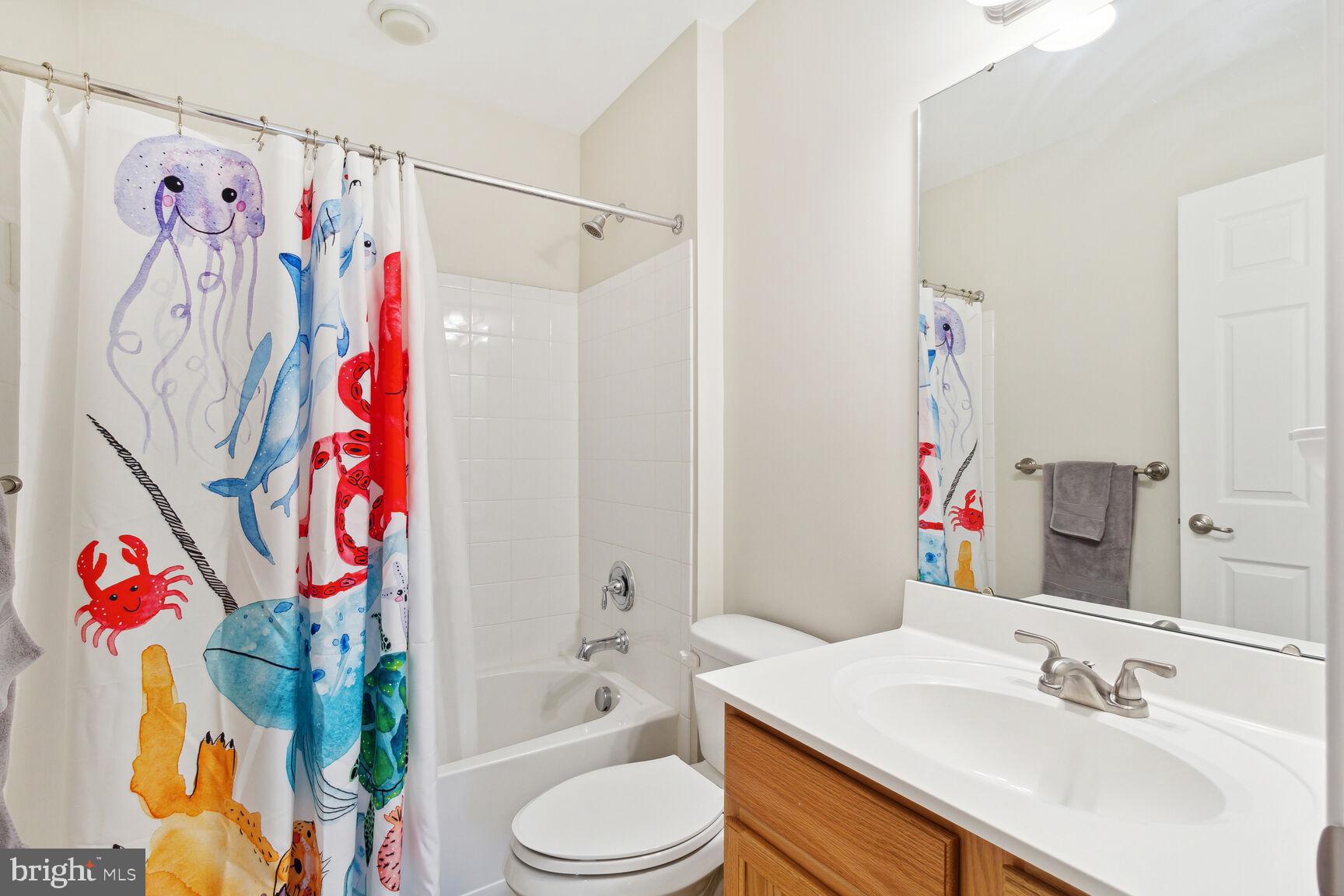 OAK CREEK - Residential