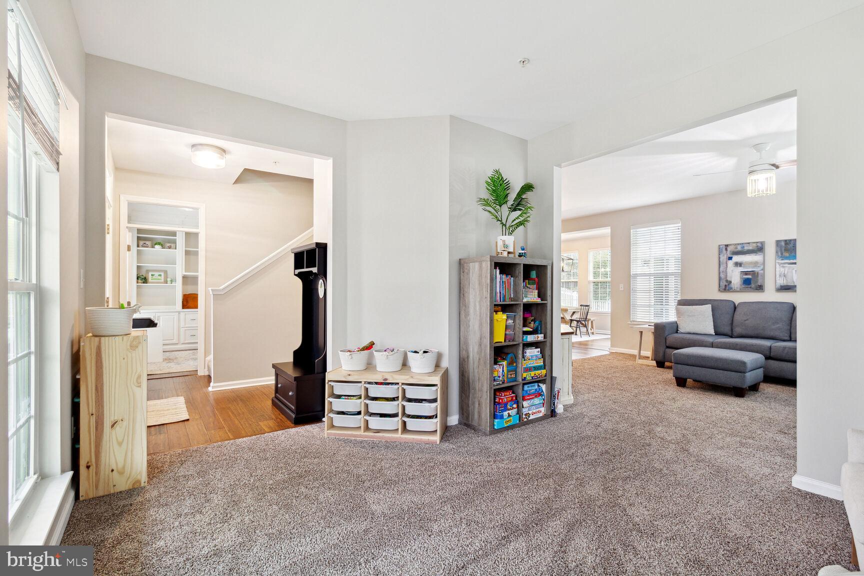 OAK CREEK - Residential