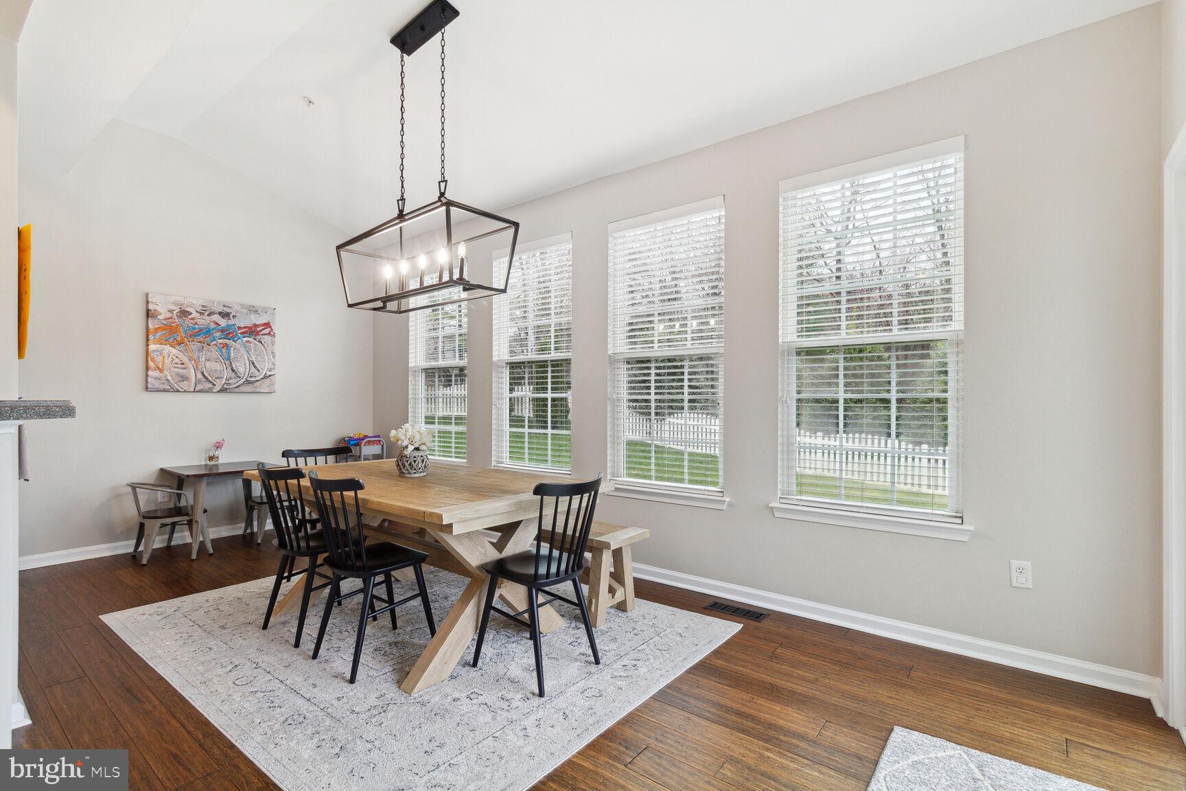 OAK CREEK - Residential