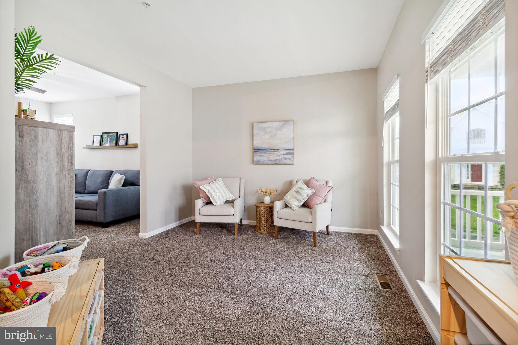 OAK CREEK - Residential