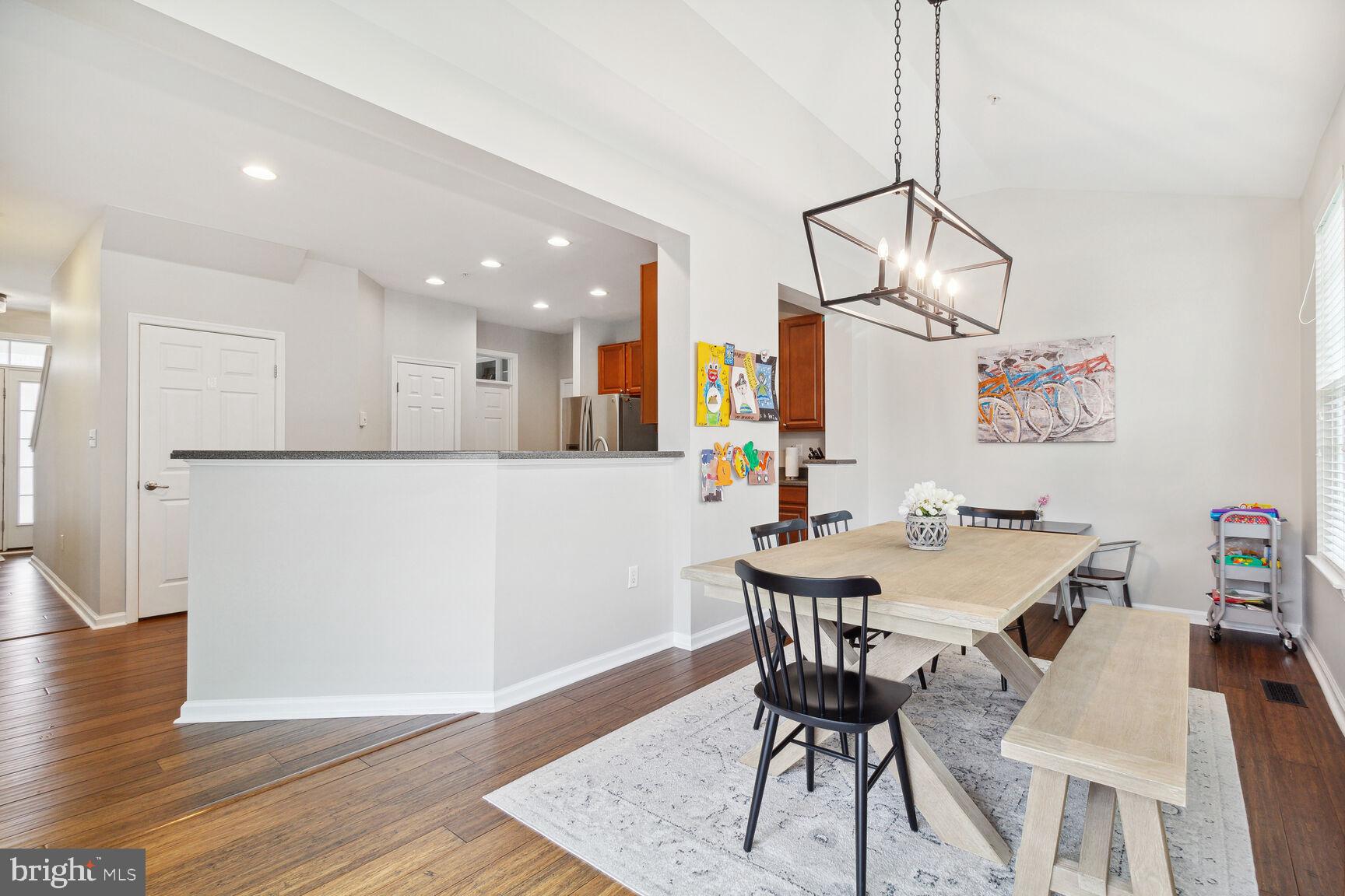 OAK CREEK - Residential