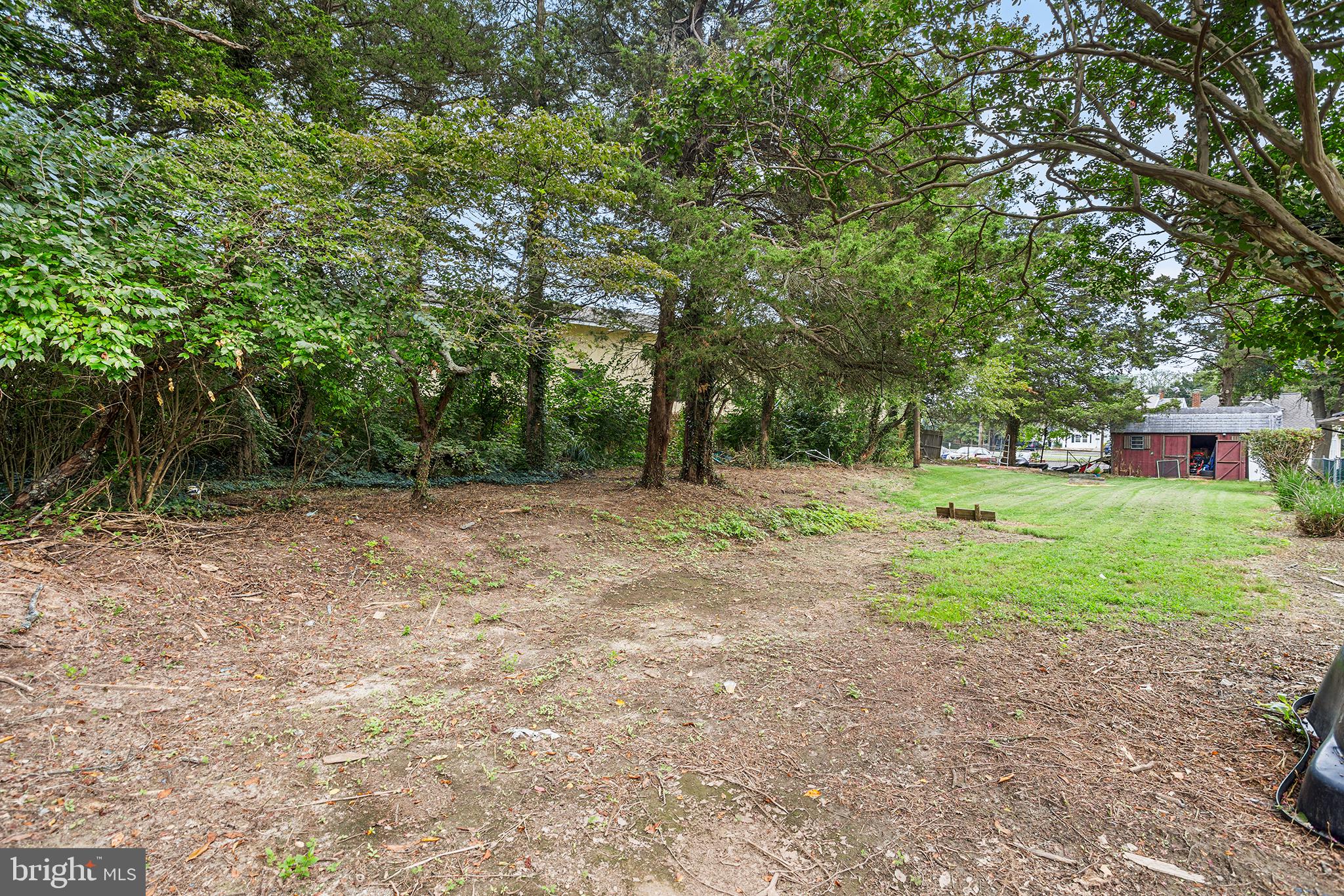 4 HILLSIDE AVENUE