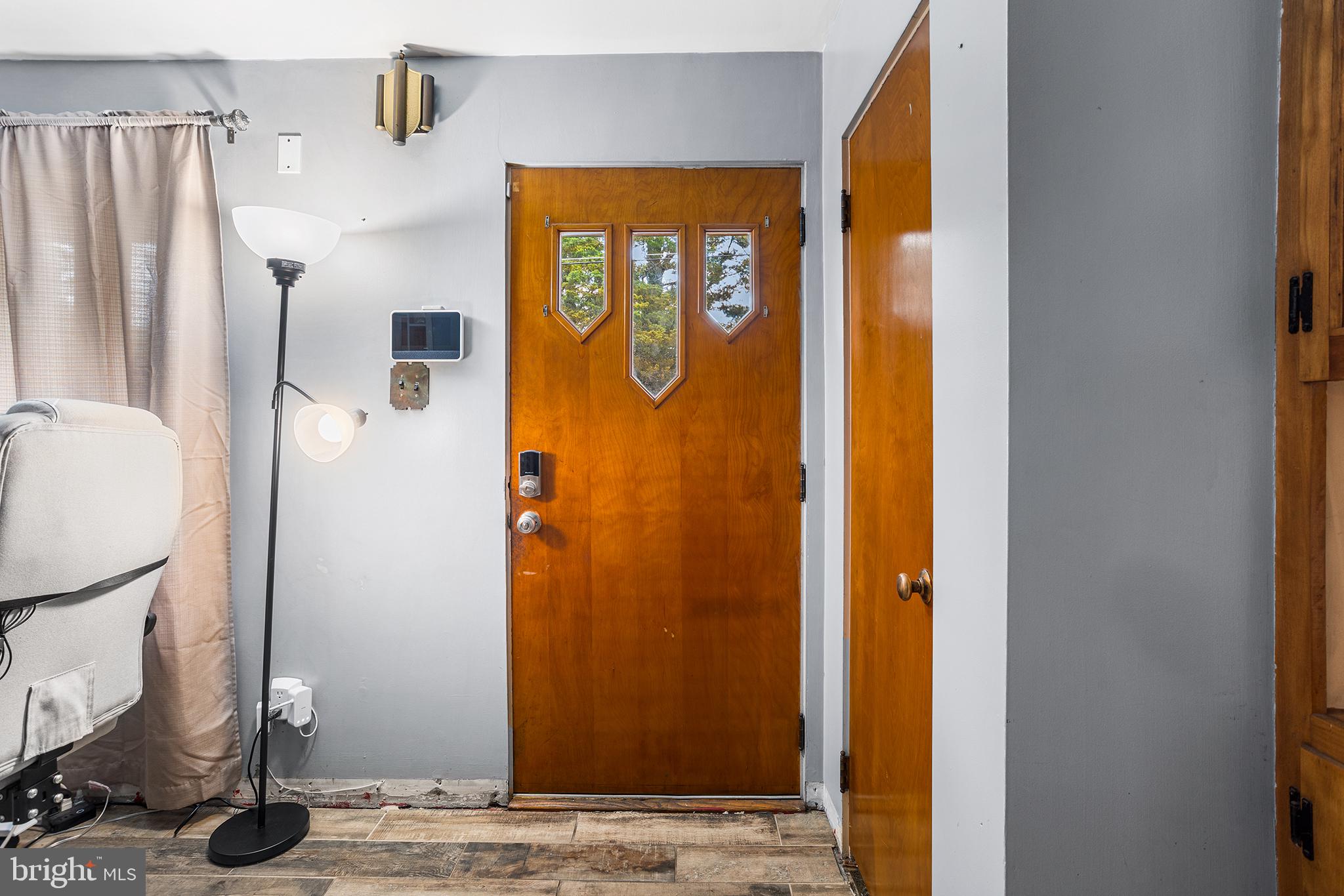 4 HILLSIDE AVENUE