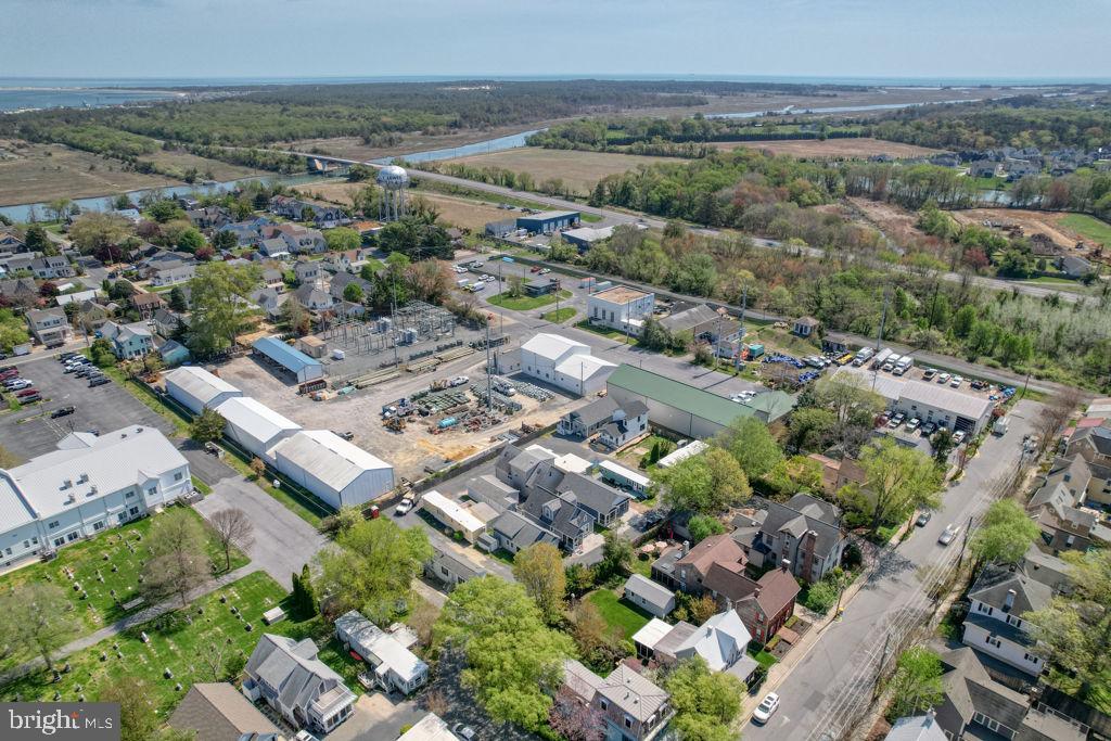 ABBOTT PARK - Residential
