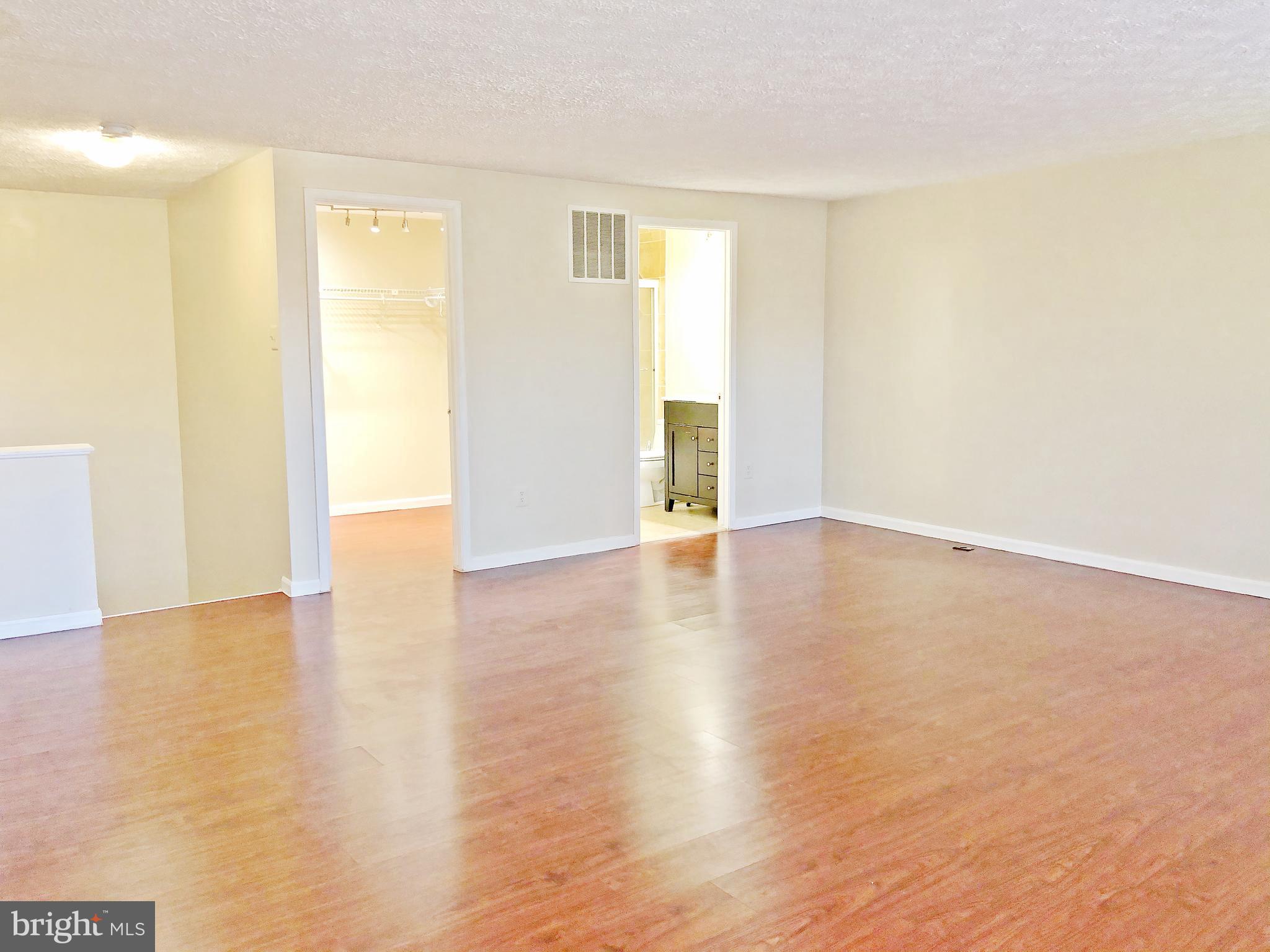 CHURCHILL TOWN SECTOR - Residential Lease