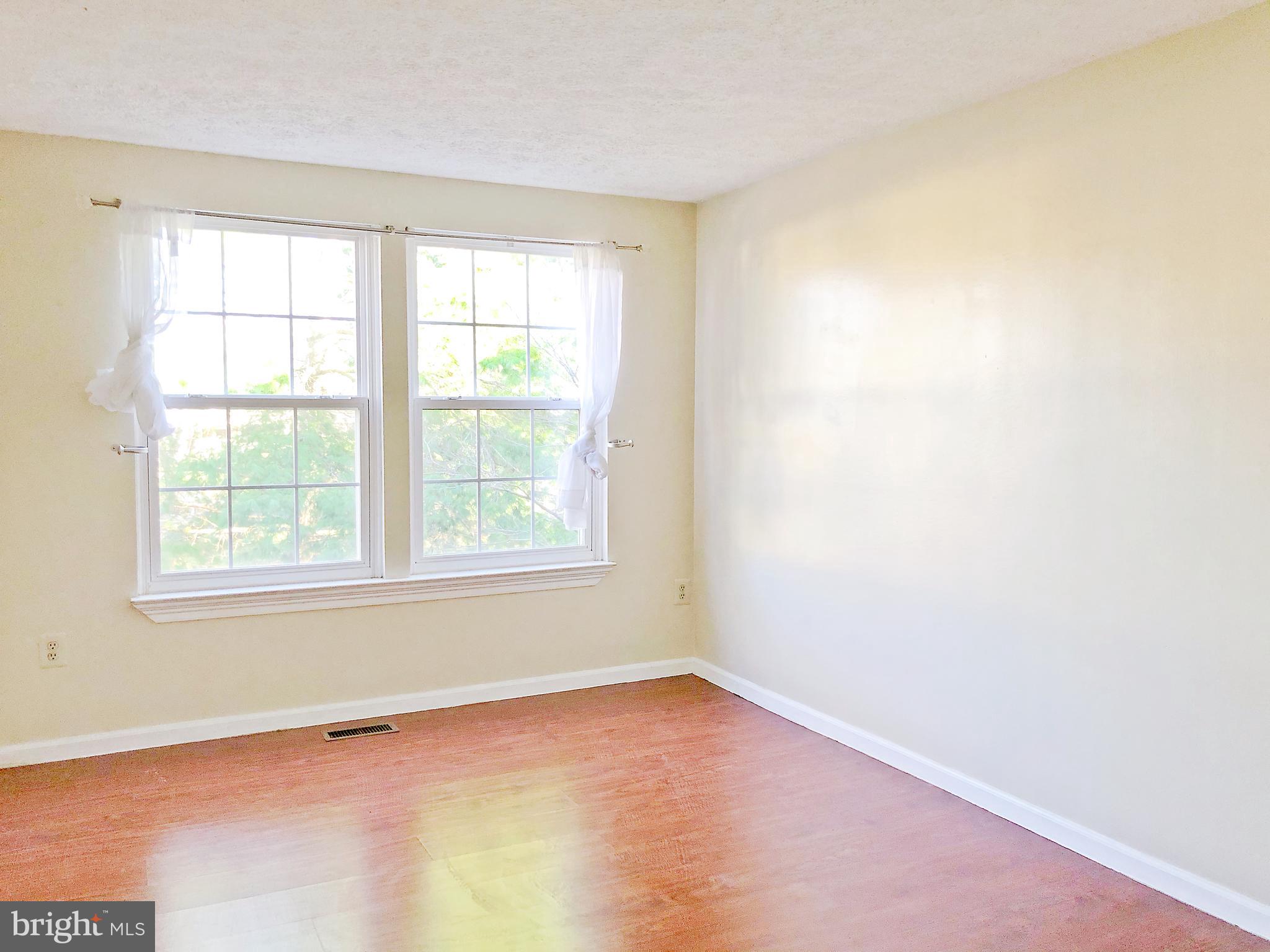 CHURCHILL TOWN SECTOR - Residential Lease