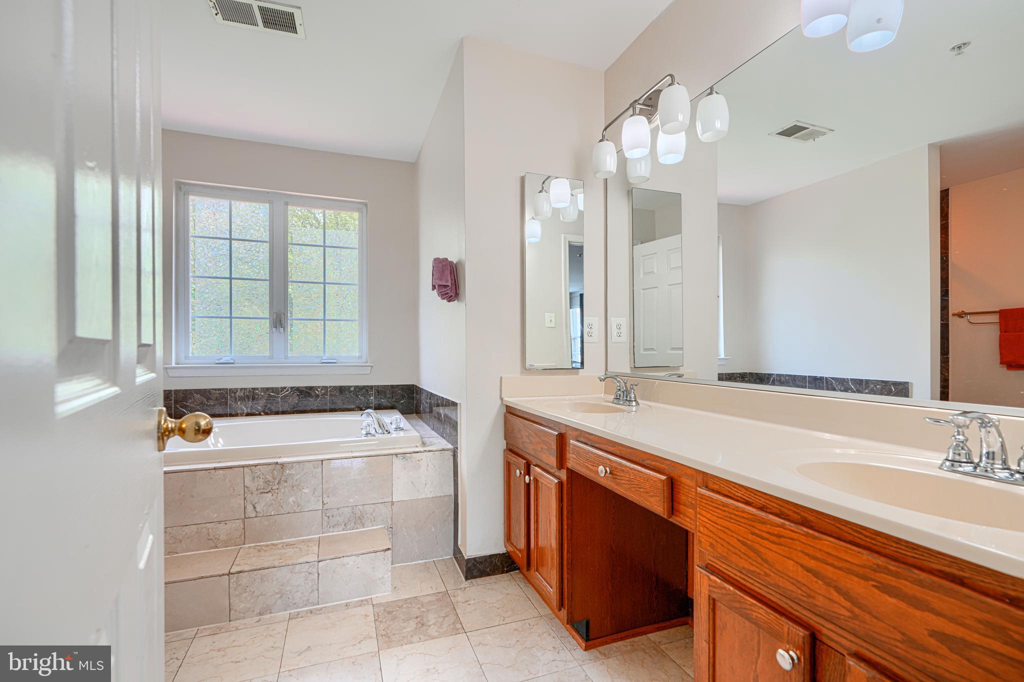 PROSPECT WOODS - Residential