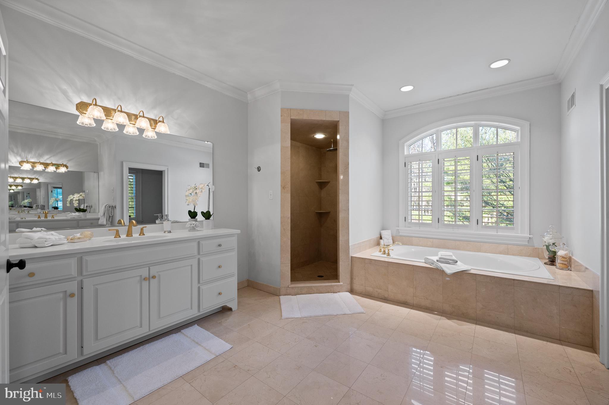 BROOKE FARM - Residential