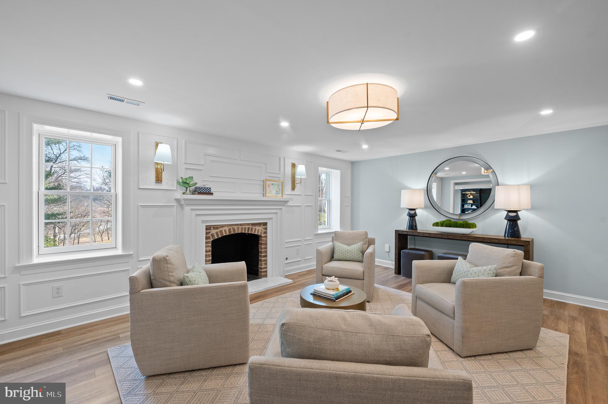 BROOKE FARM - Residential