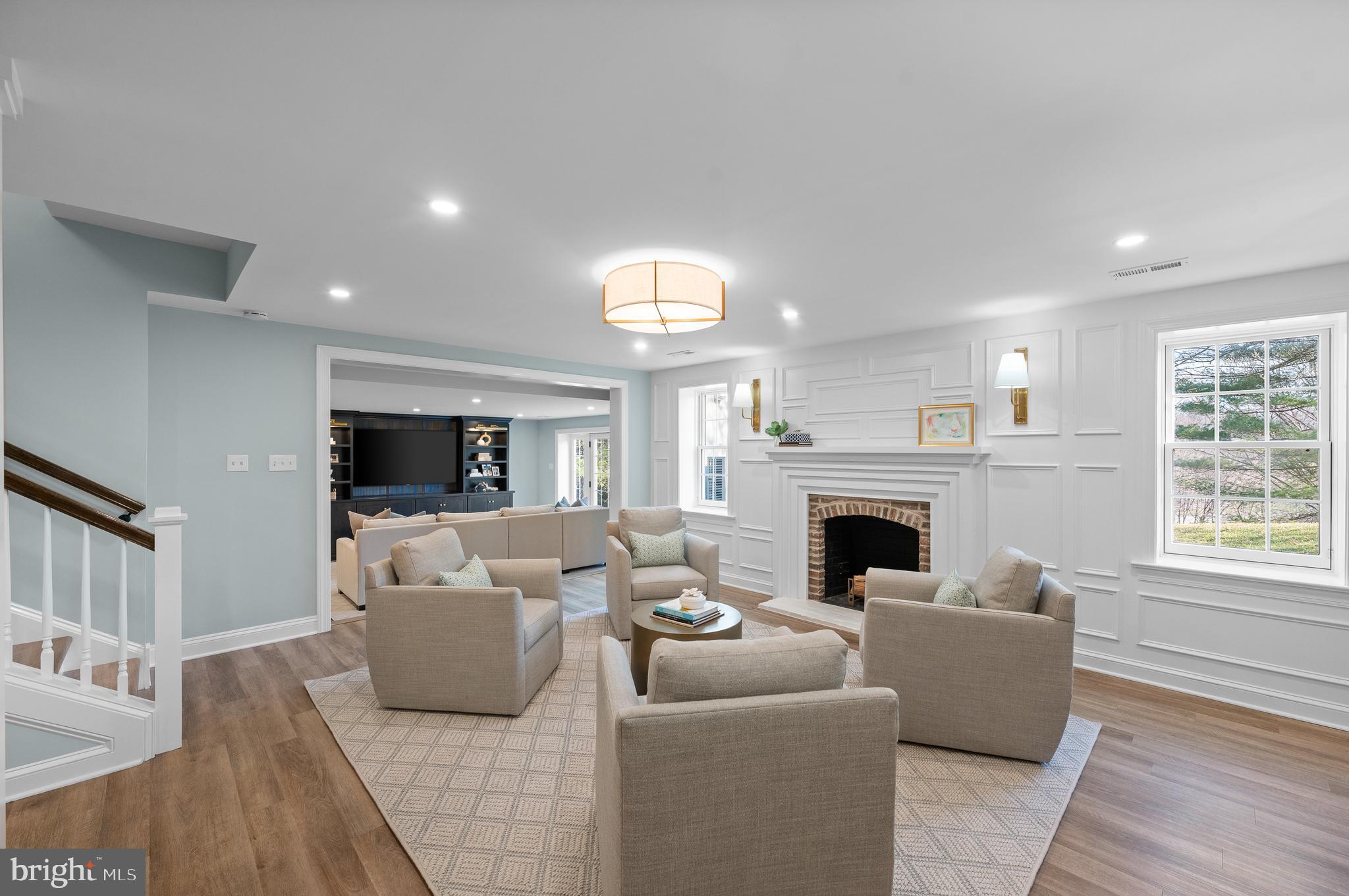 BROOKE FARM - Residential