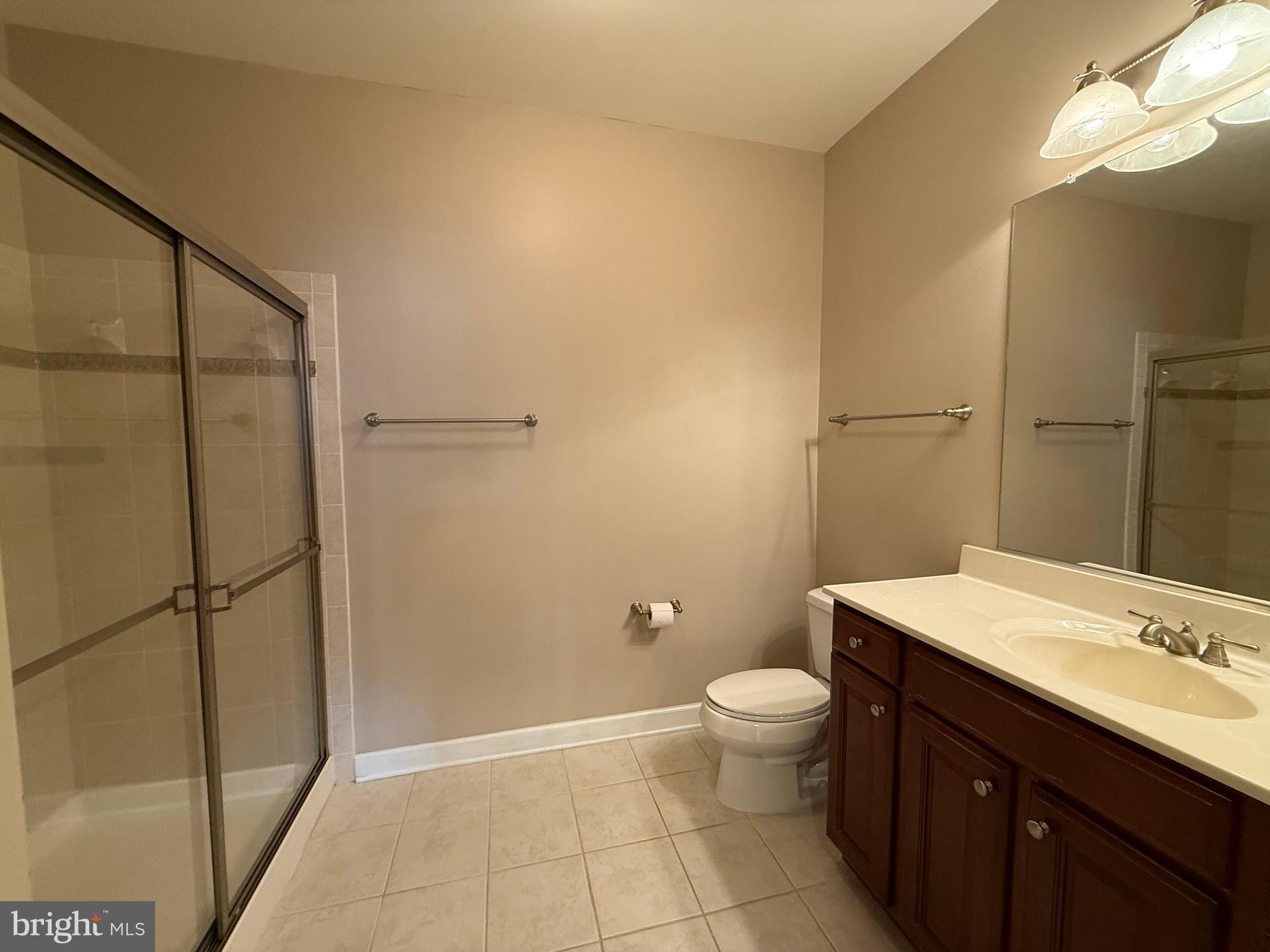 COBBLESTONE SQUARE - Residential Lease