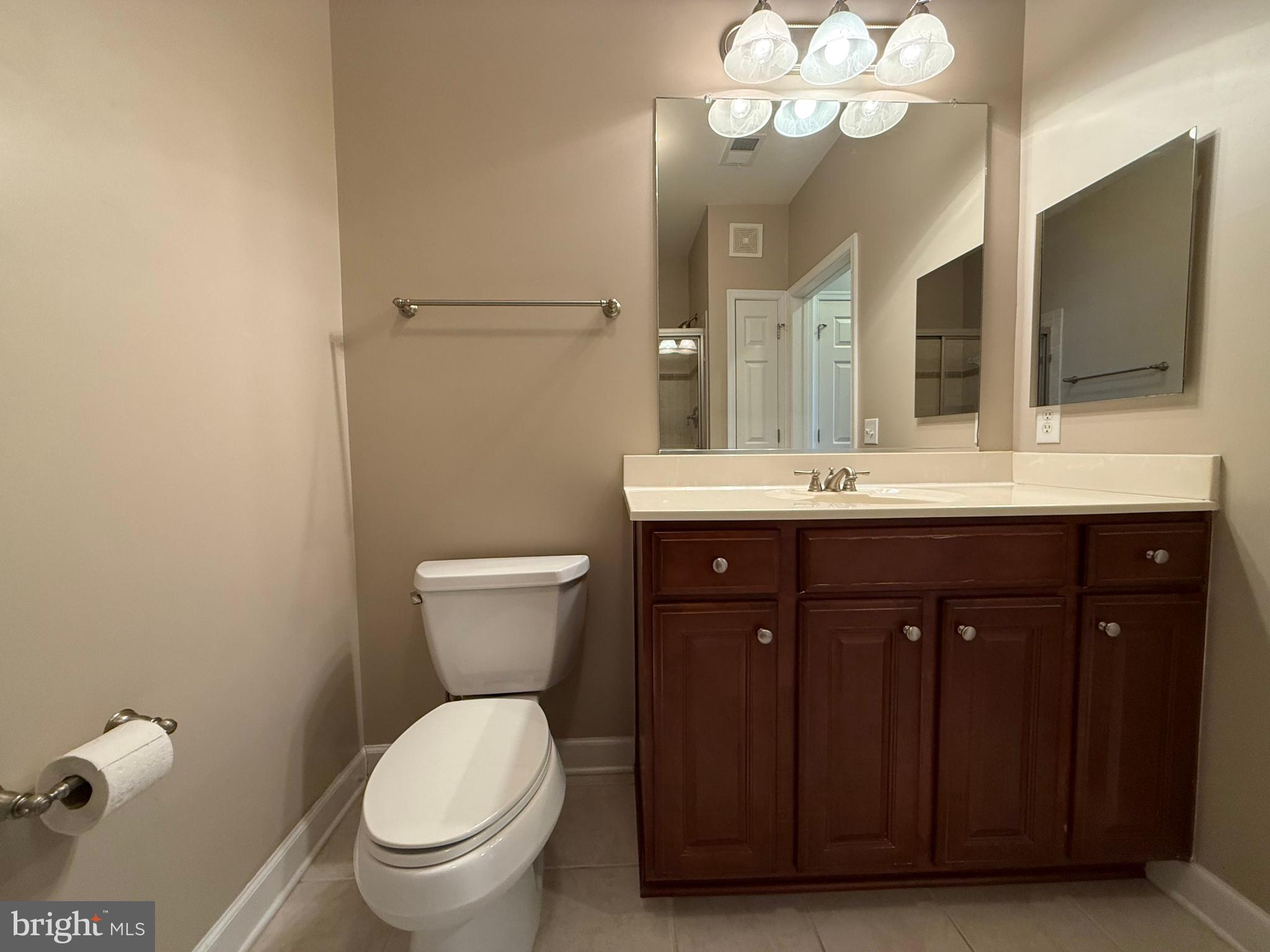 COBBLESTONE SQUARE - Residential Lease