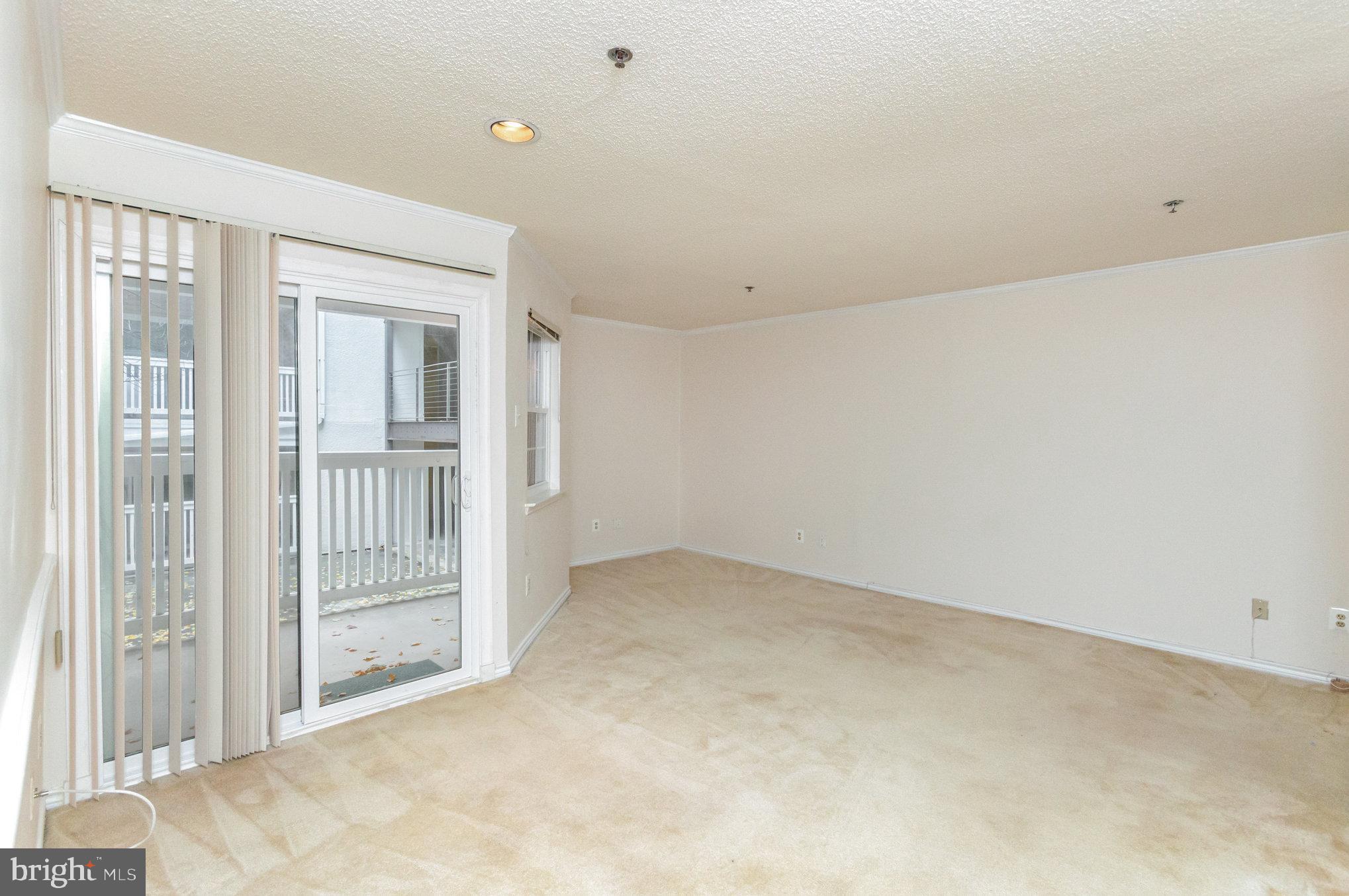 FOUNTAINS AT MCLEAN - Residential Lease