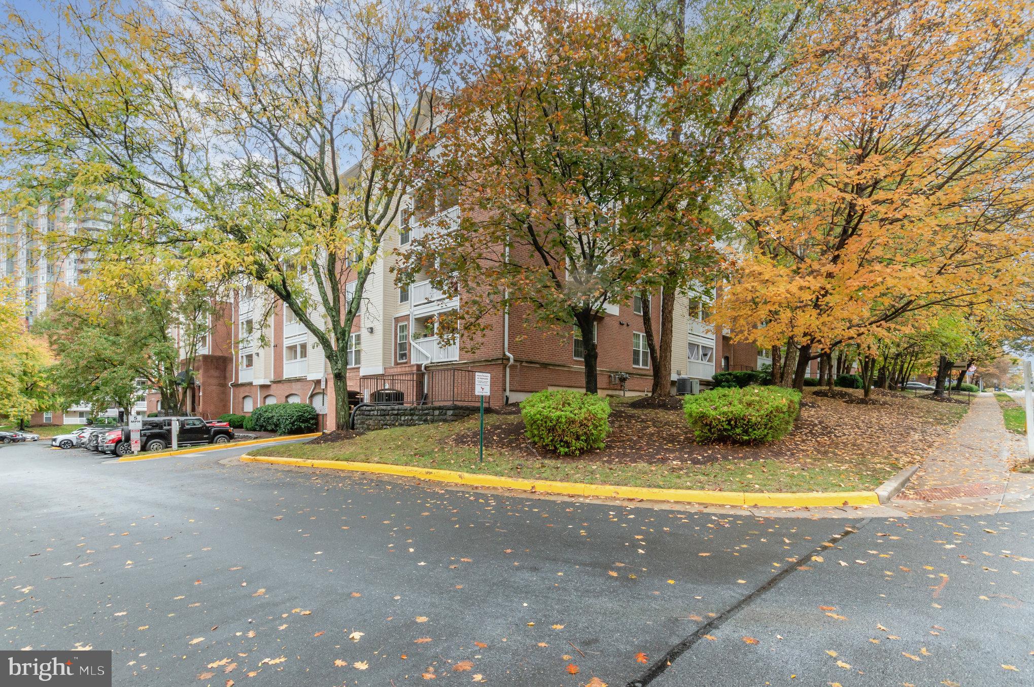 FOUNTAINS AT MCLEAN - Residential Lease