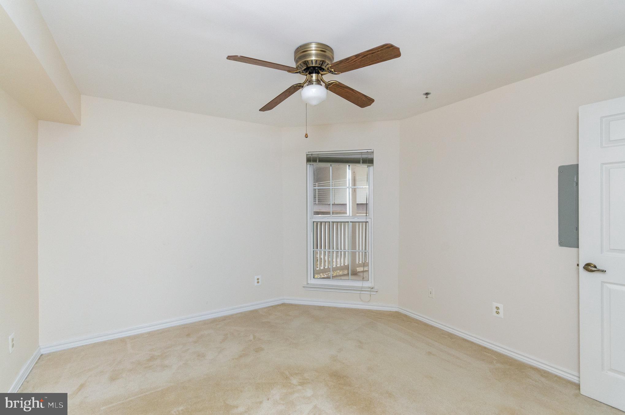 FOUNTAINS AT MCLEAN - Residential Lease