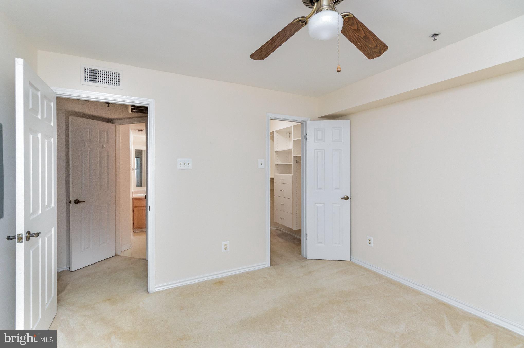 FOUNTAINS AT MCLEAN - Residential Lease