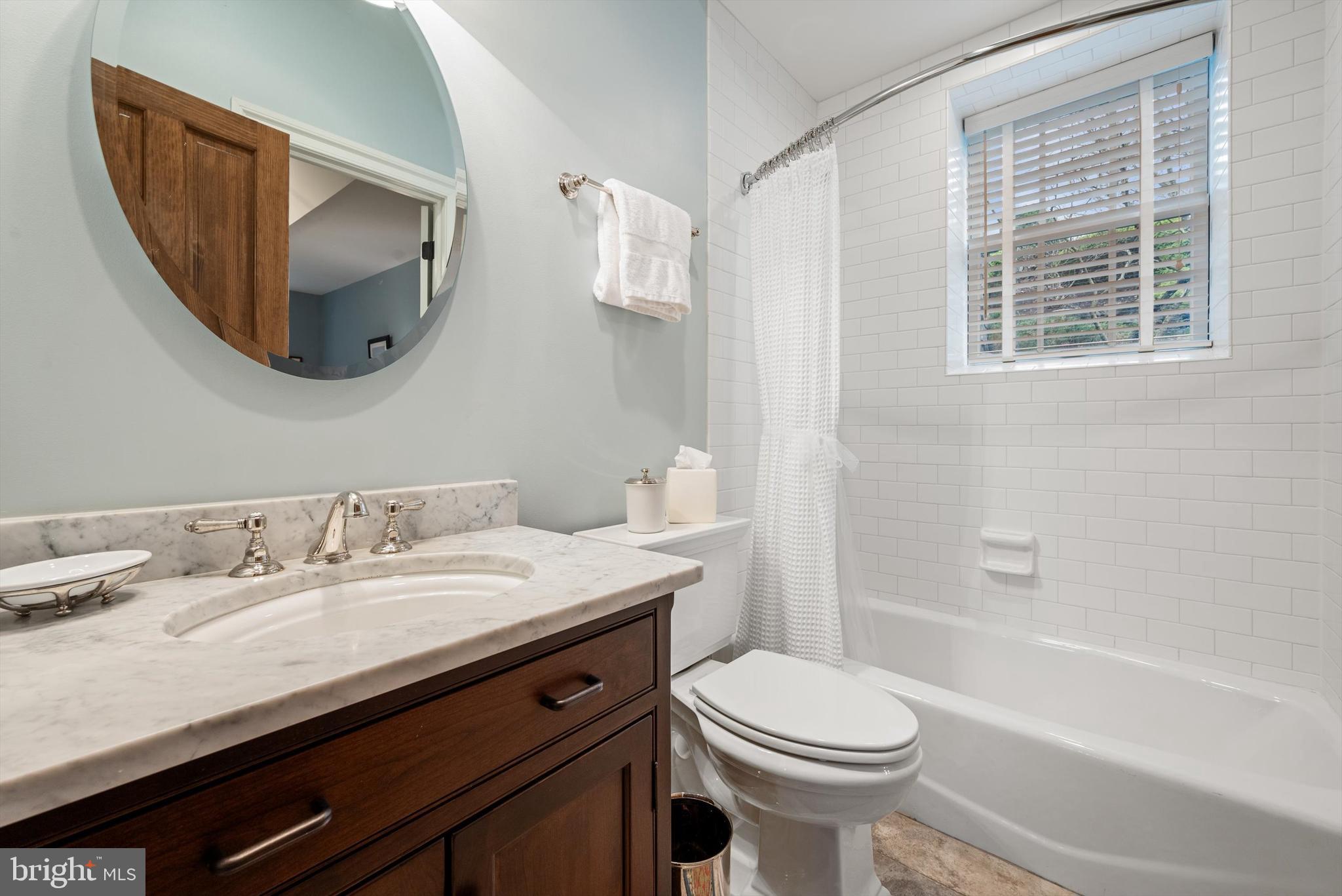 FERNBANK - Residential