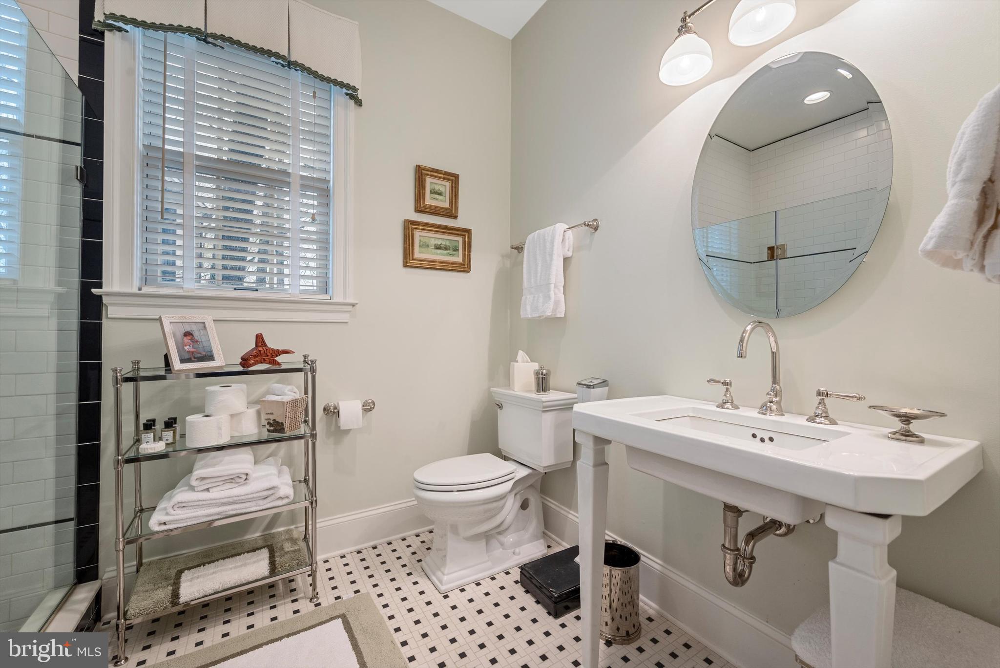 FERNBANK - Residential