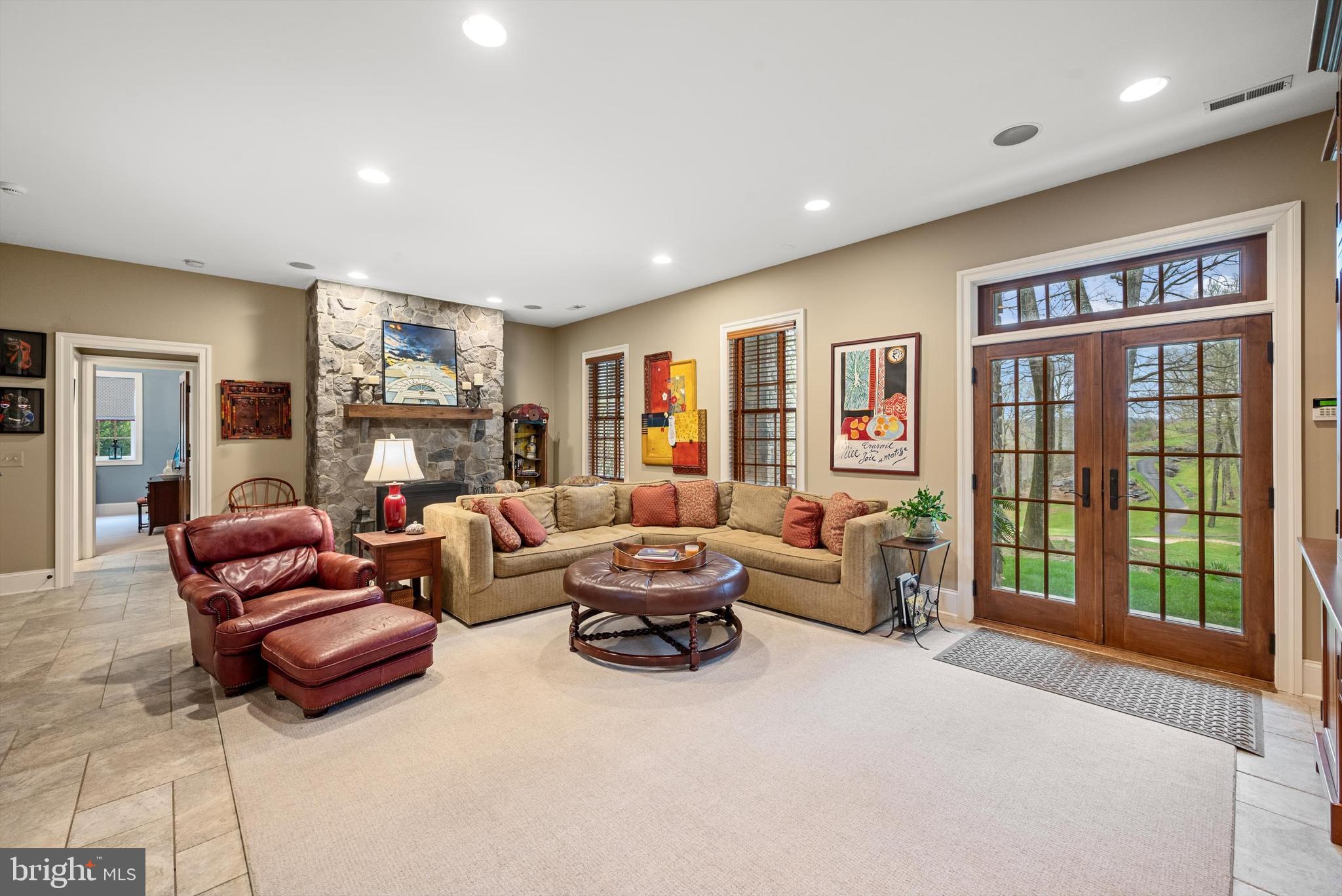 FERNBANK - Residential