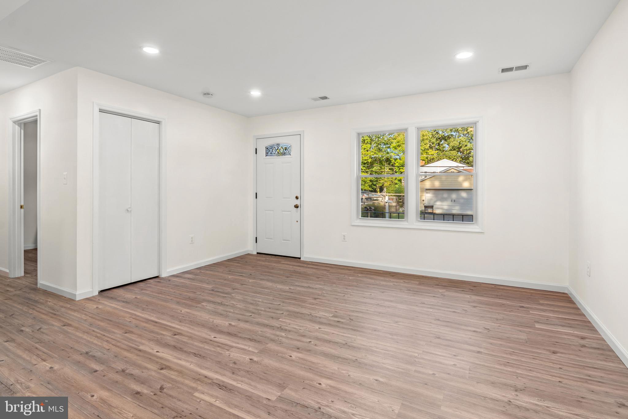 IDLEWILDE ON THE BAY - Residential