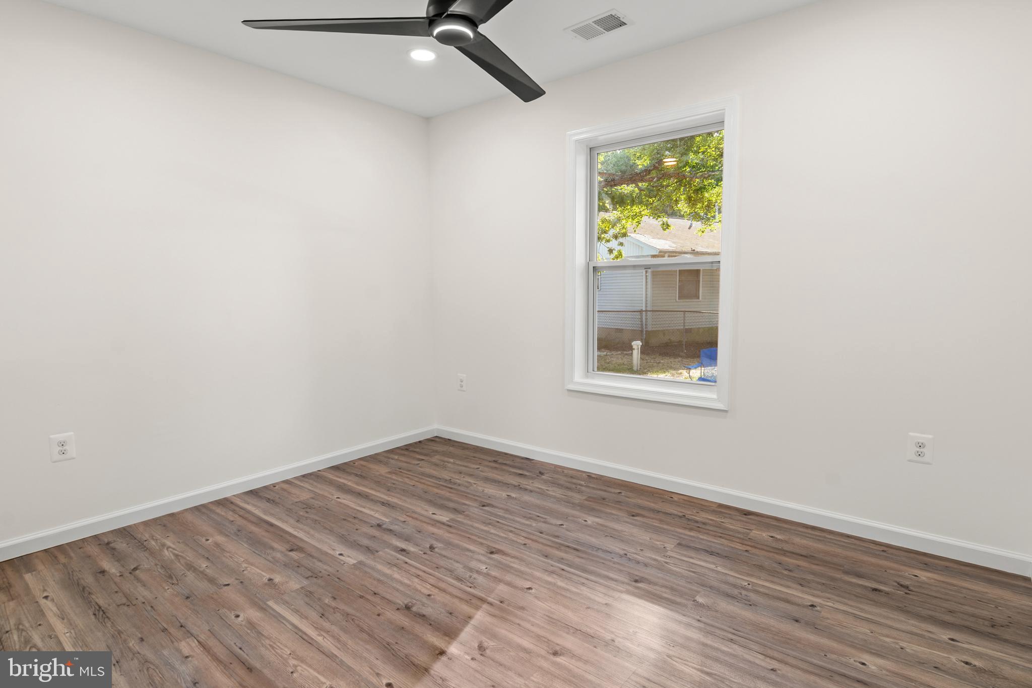 IDLEWILDE ON THE BAY - Residential