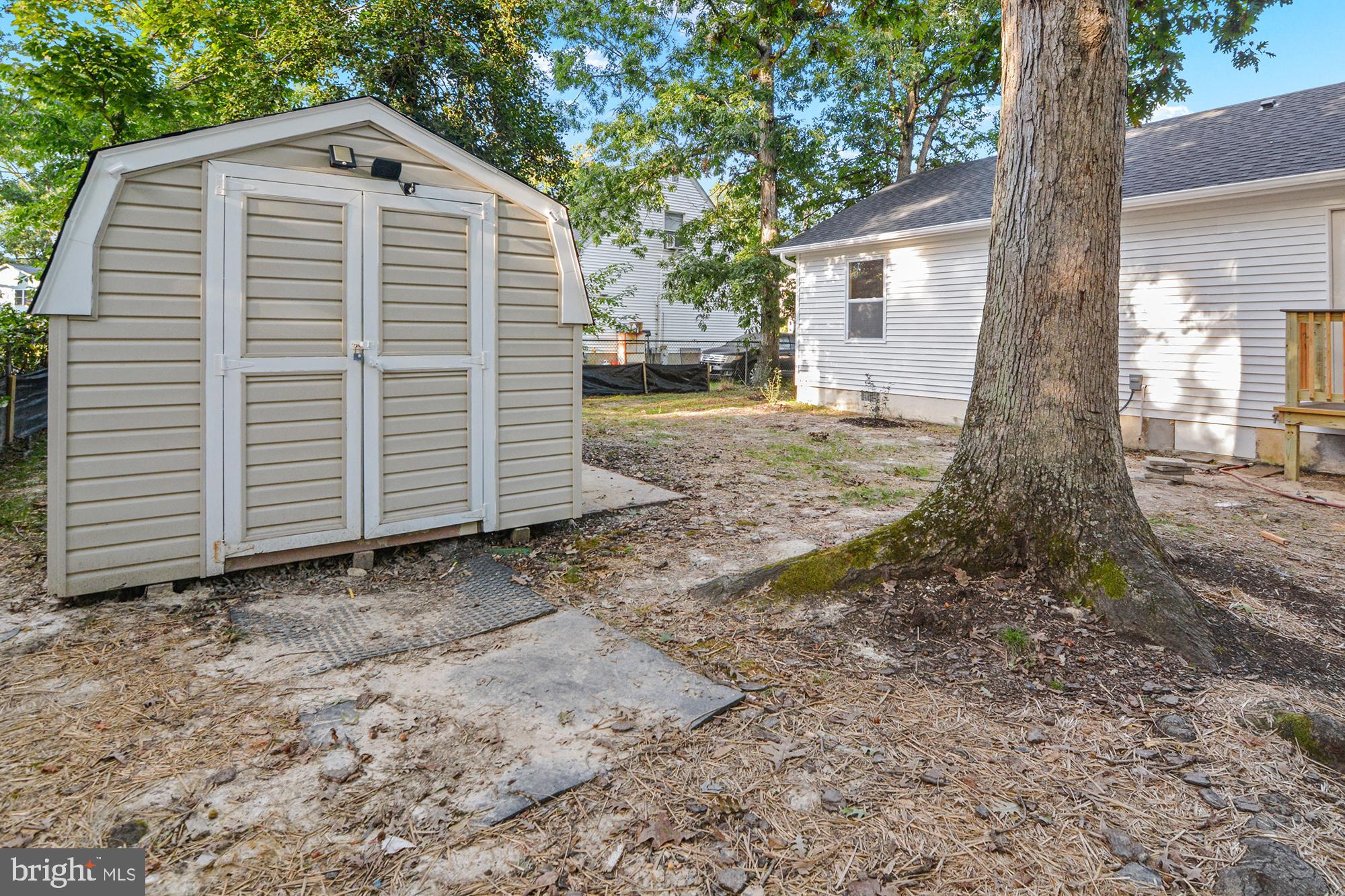 IDLEWILDE ON THE BAY - Residential