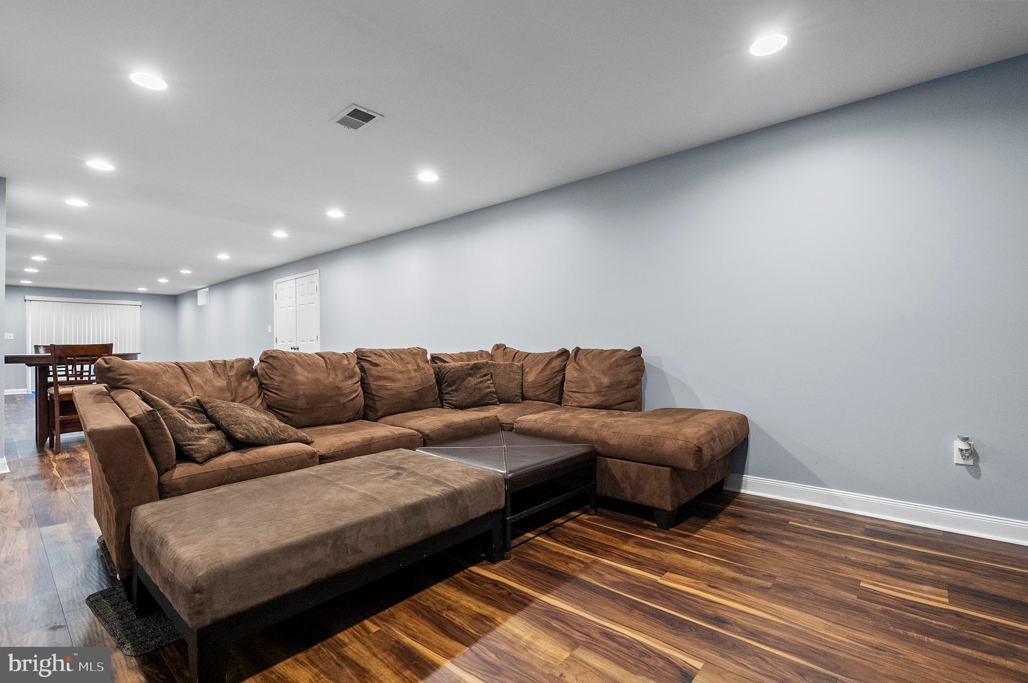 OVERLOOK FARMS - Residential