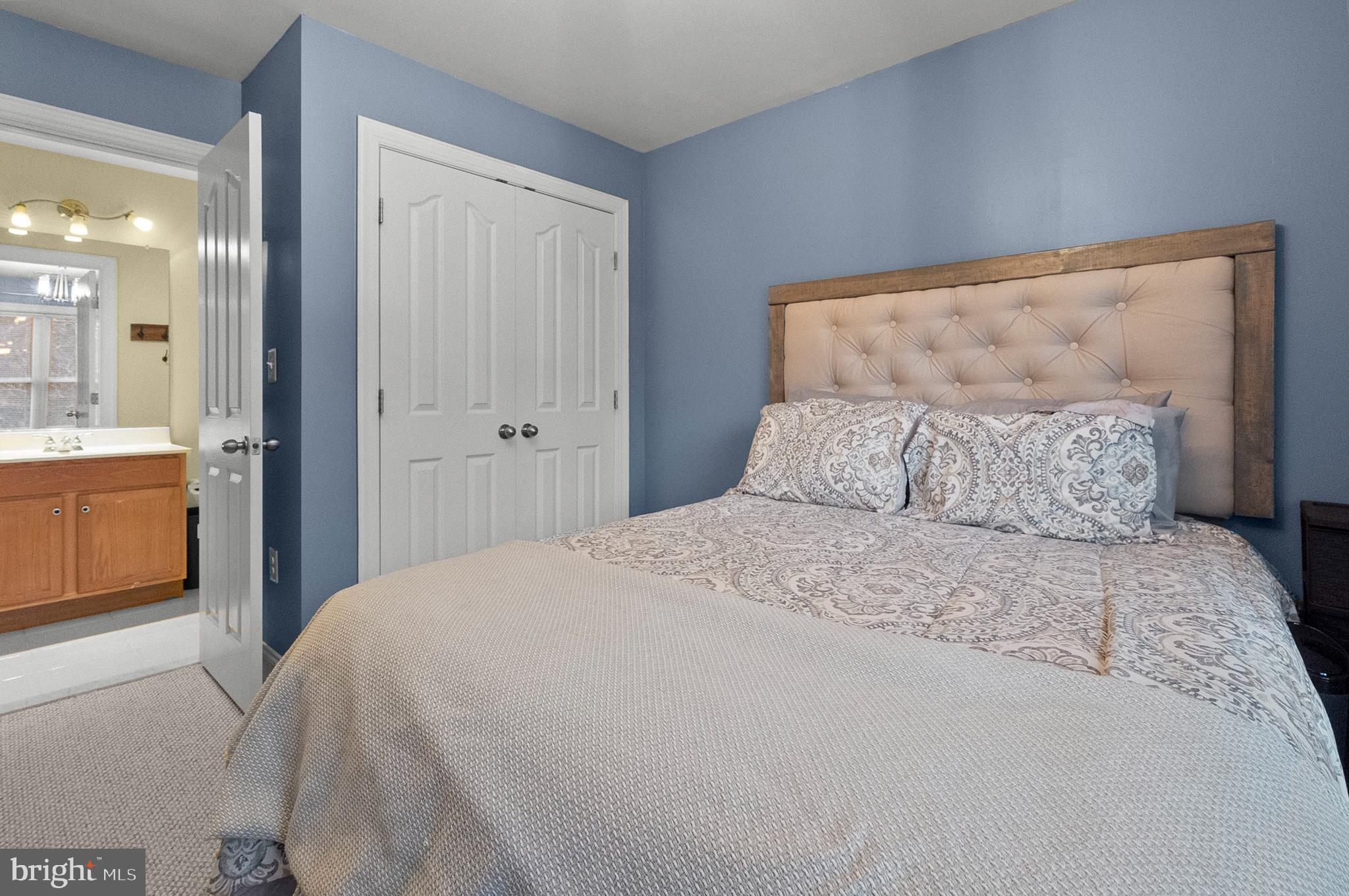 OVERLOOK FARMS - Residential