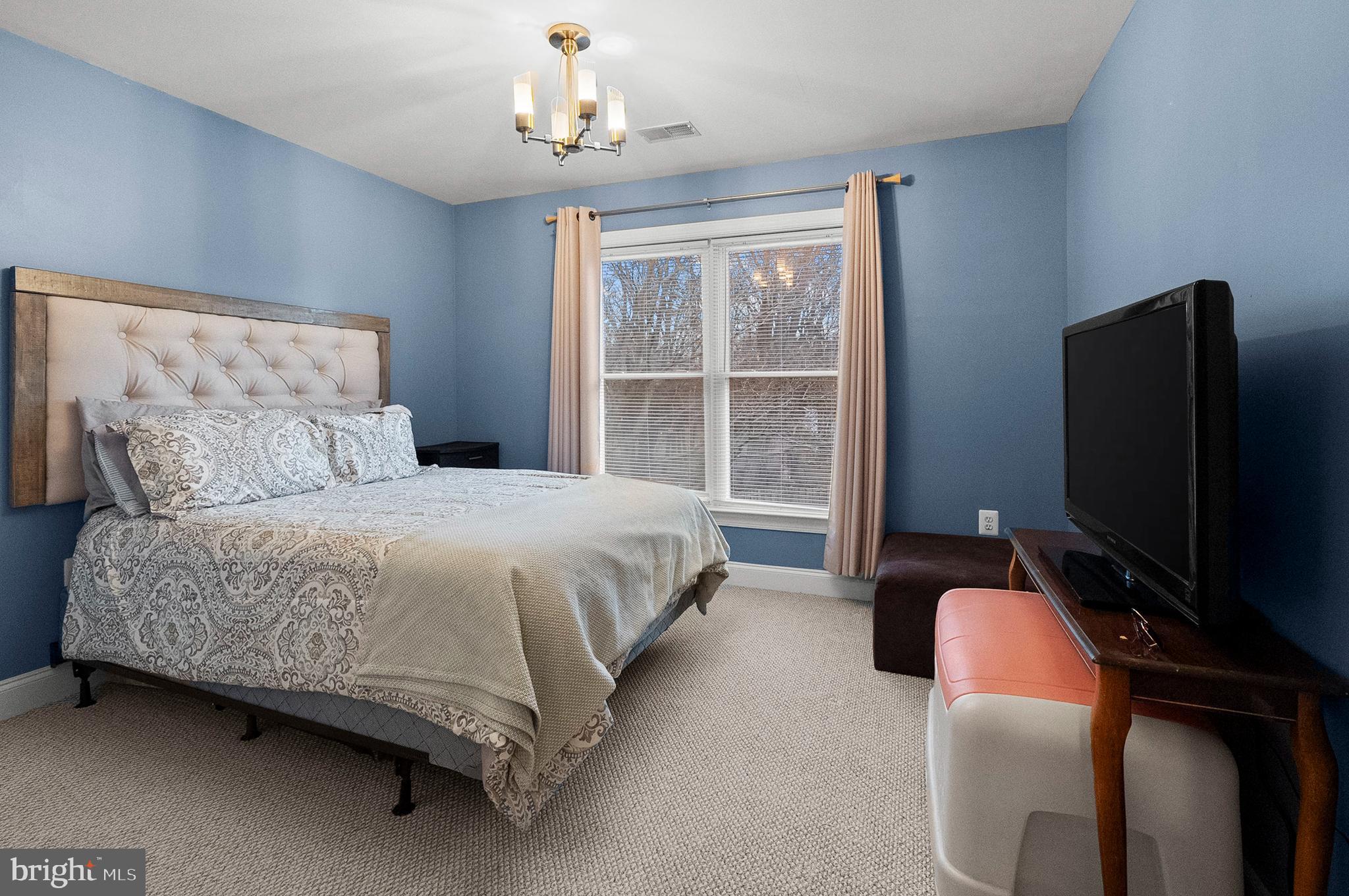 OVERLOOK FARMS - Residential