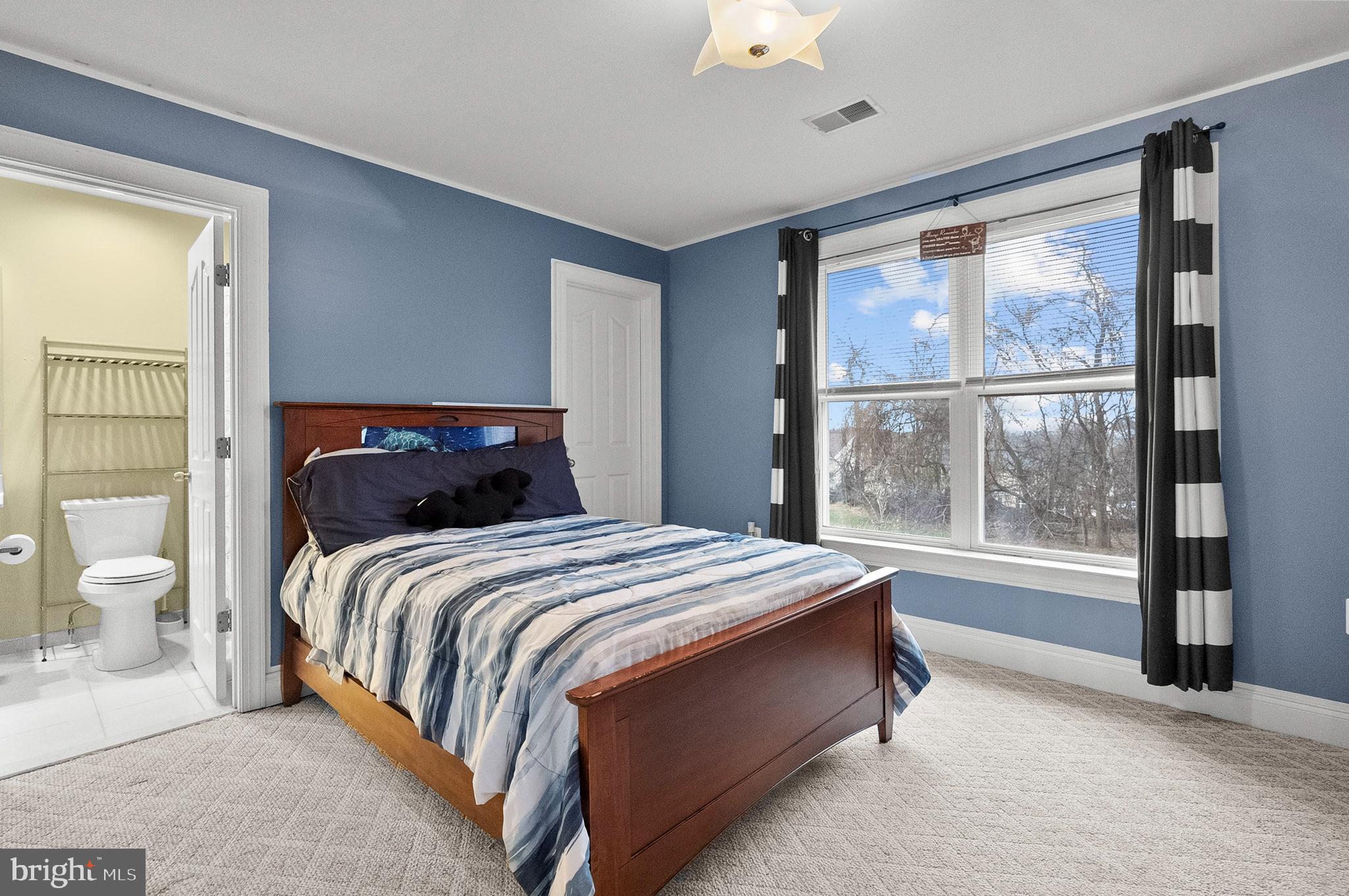 OVERLOOK FARMS - Residential