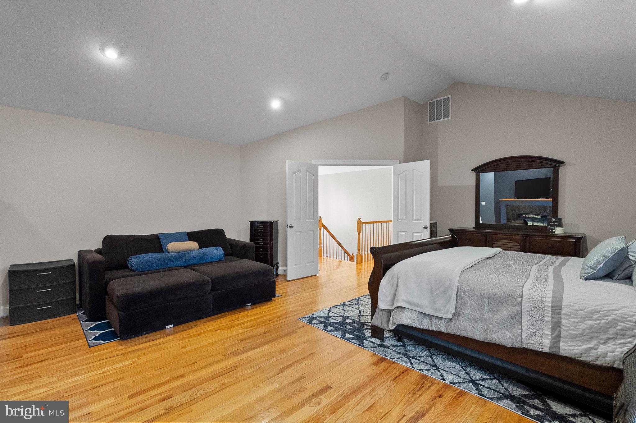 OVERLOOK FARMS - Residential