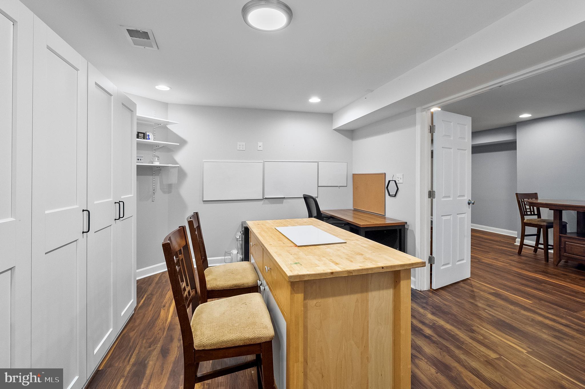 OVERLOOK FARMS - Residential