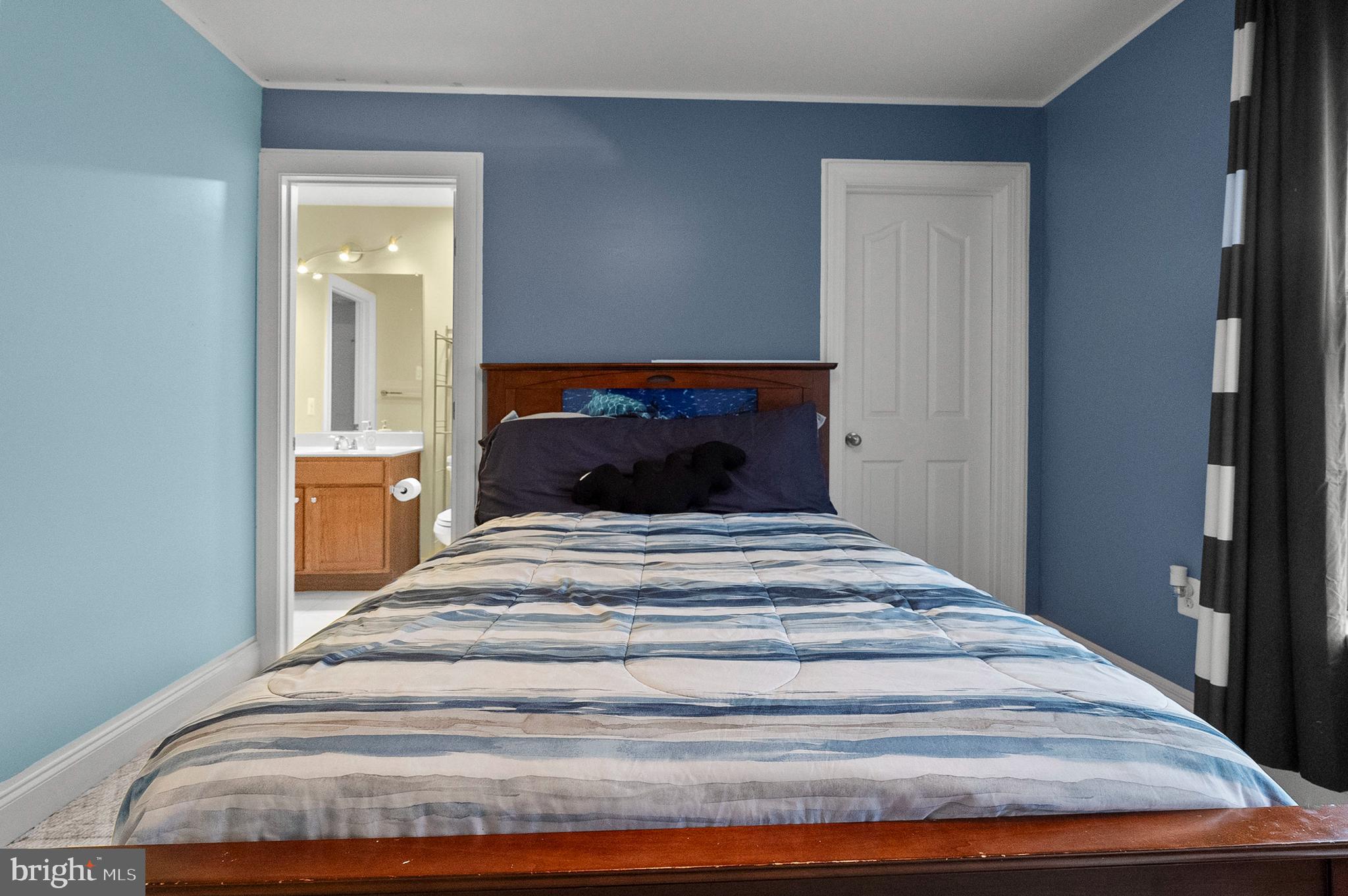 OVERLOOK FARMS - Residential