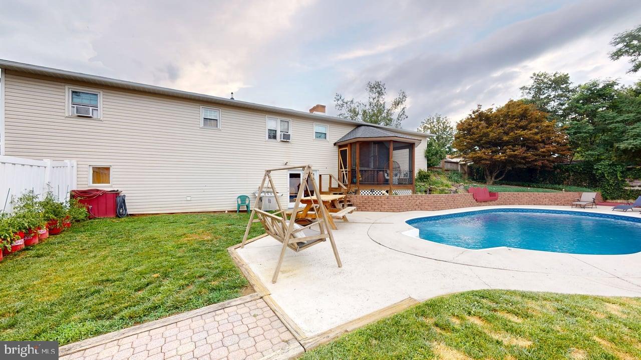 ELLIFRITZ - Residential