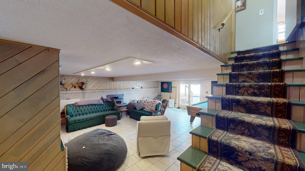 ELLIFRITZ - Residential