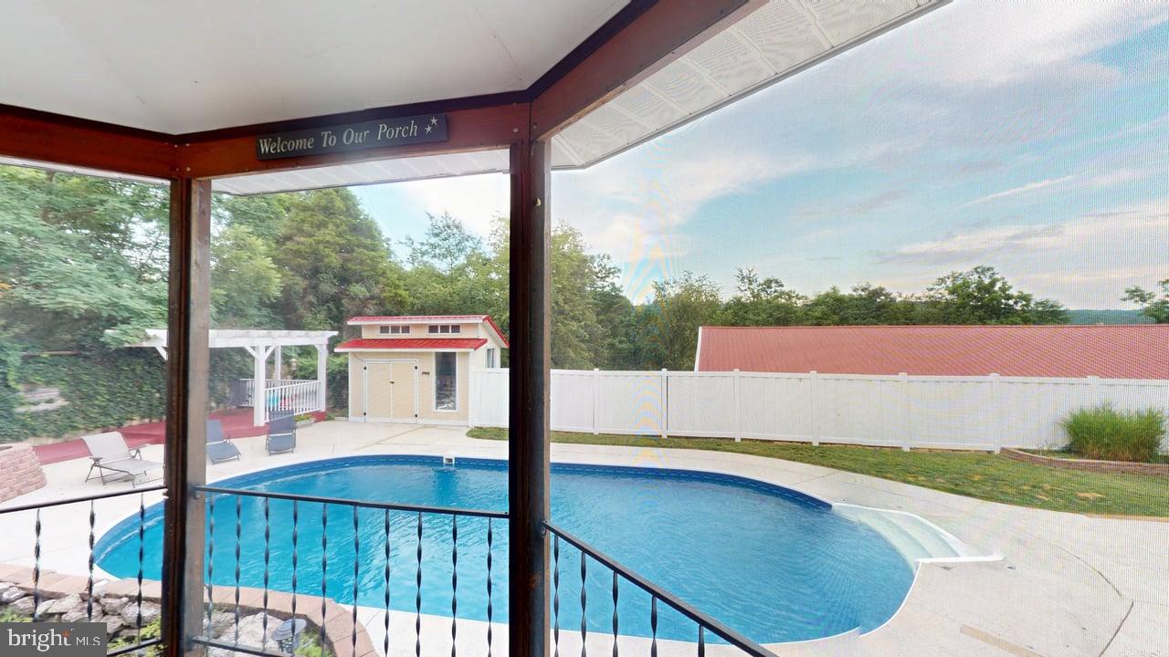 ELLIFRITZ - Residential