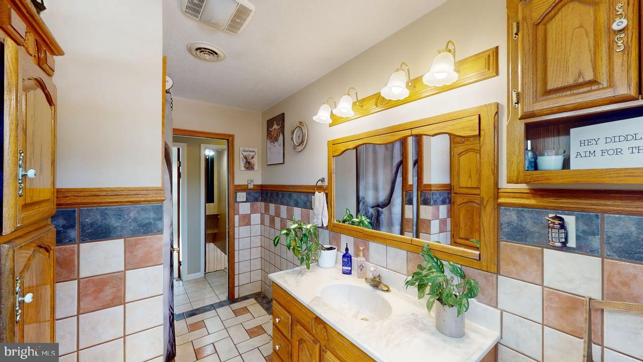 ELLIFRITZ - Residential